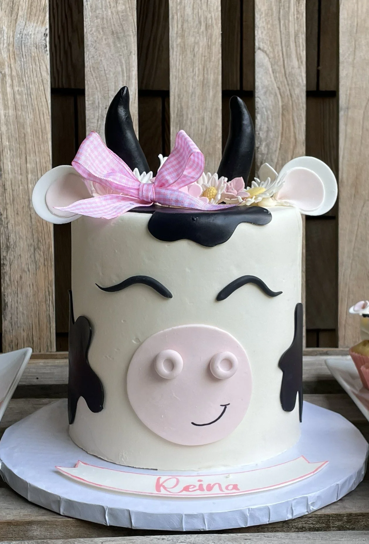 cow first birthday cake .jpg