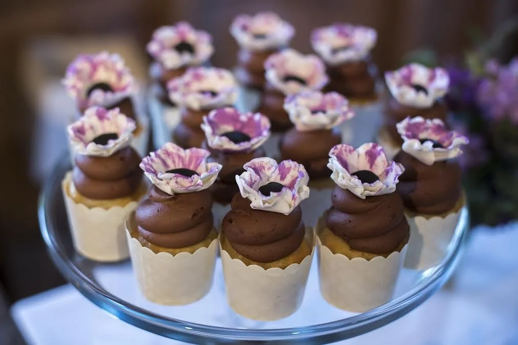 anenome sugar flower cupcakes.jpg