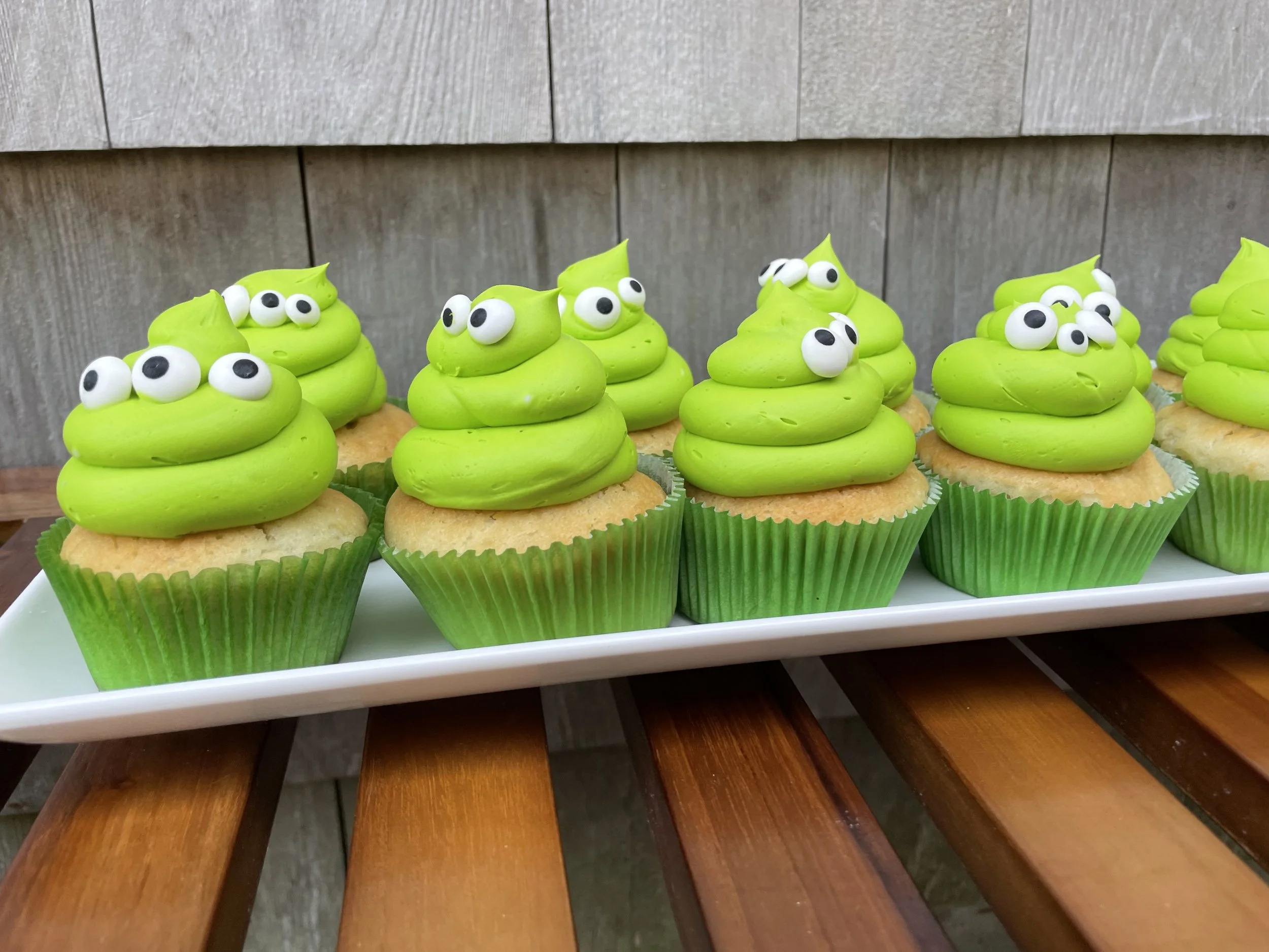 alien cupcakes with candy eyes (2).jpg