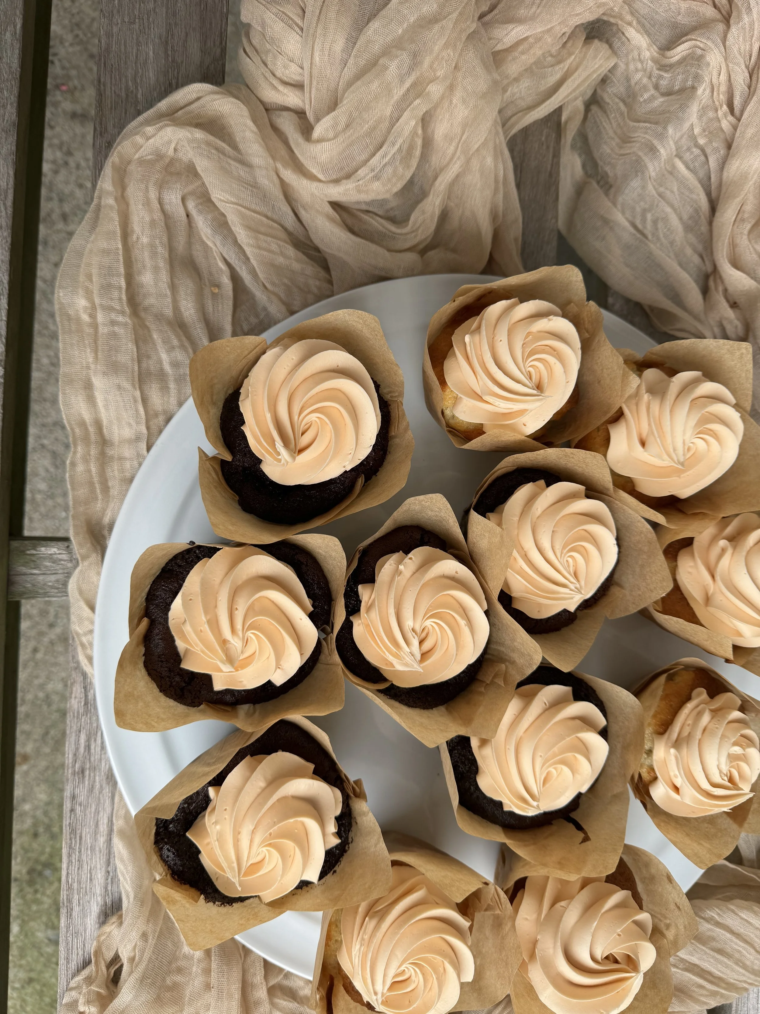 cupcakes with colored frosting (2).jpg
