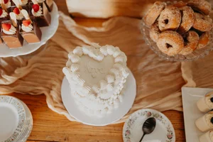 Artisan Bake Shop | Best Wedding Cakes | Smash Cakes | Unicorn Cakes