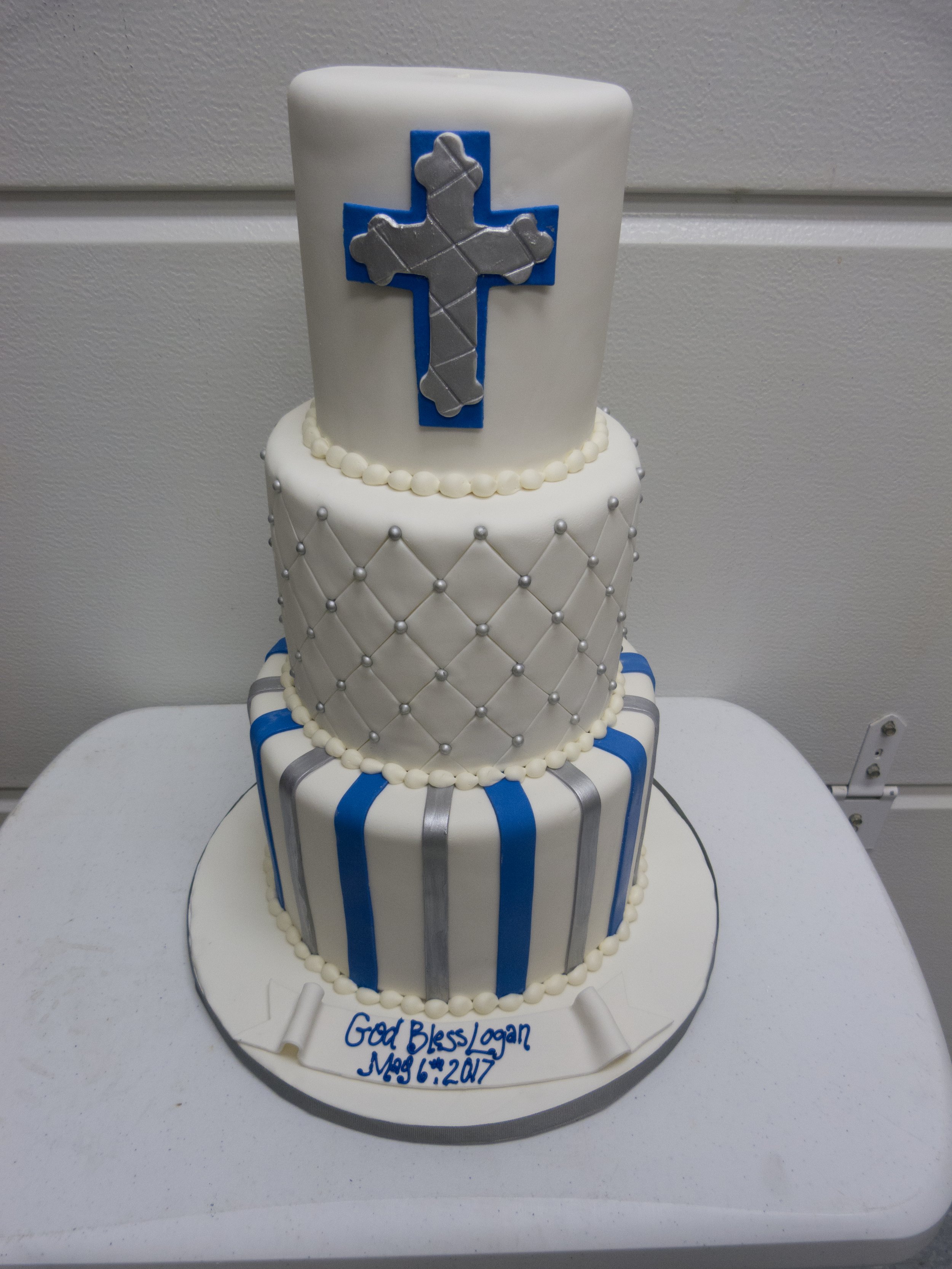 The Cutest Communion Cakes & Confirmation Cakes - Cake Geek Magazine