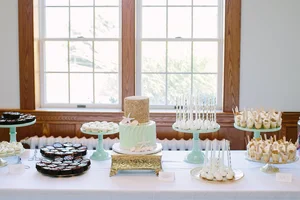 Artisan Bake Shop | Best Wedding Cakes | Smash Cakes | Unicorn Cakes