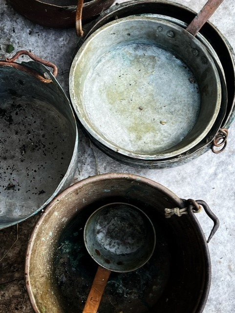Pots with patina