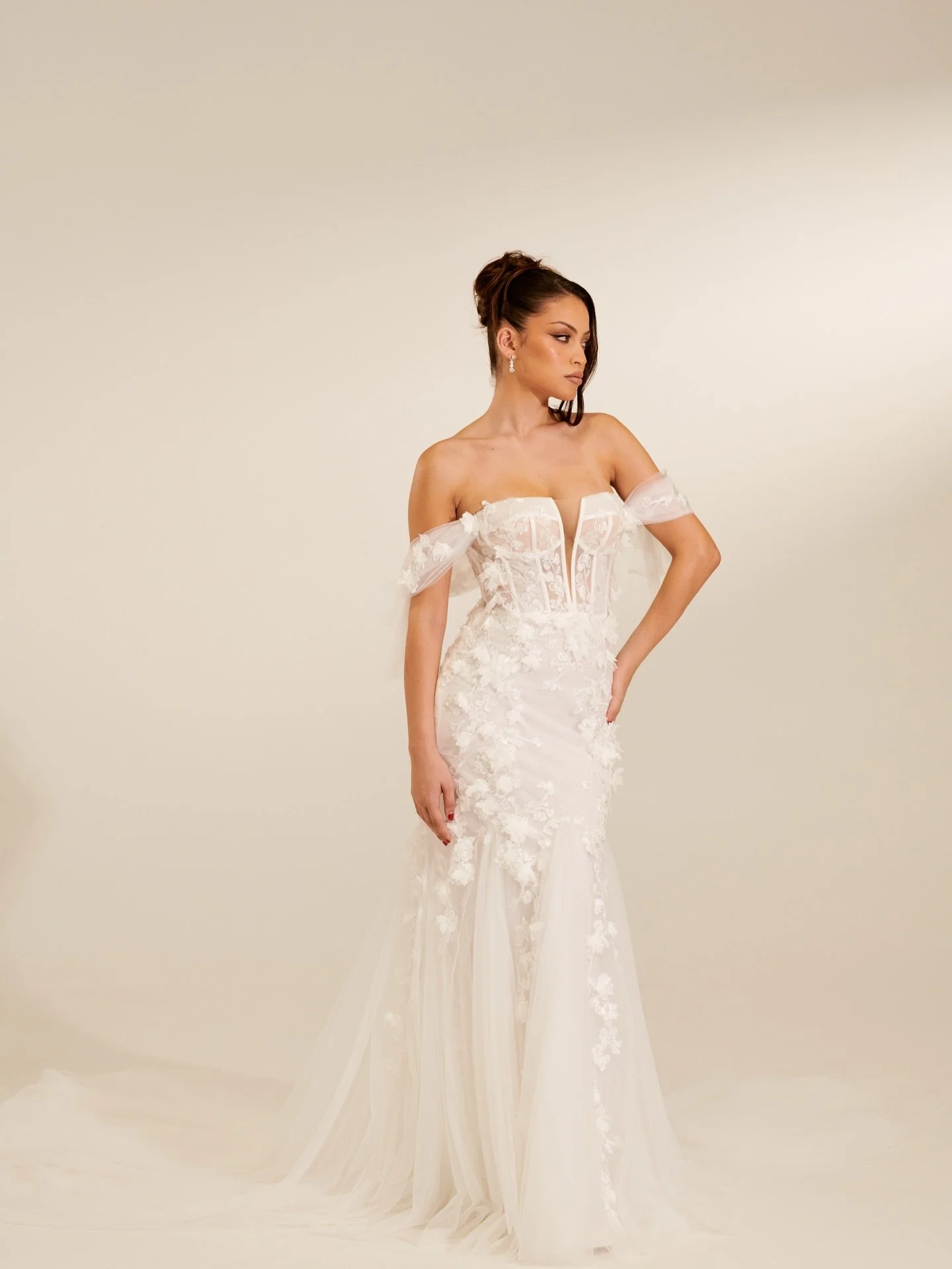 Behind the scenes from our Desire photoshoot. 💌