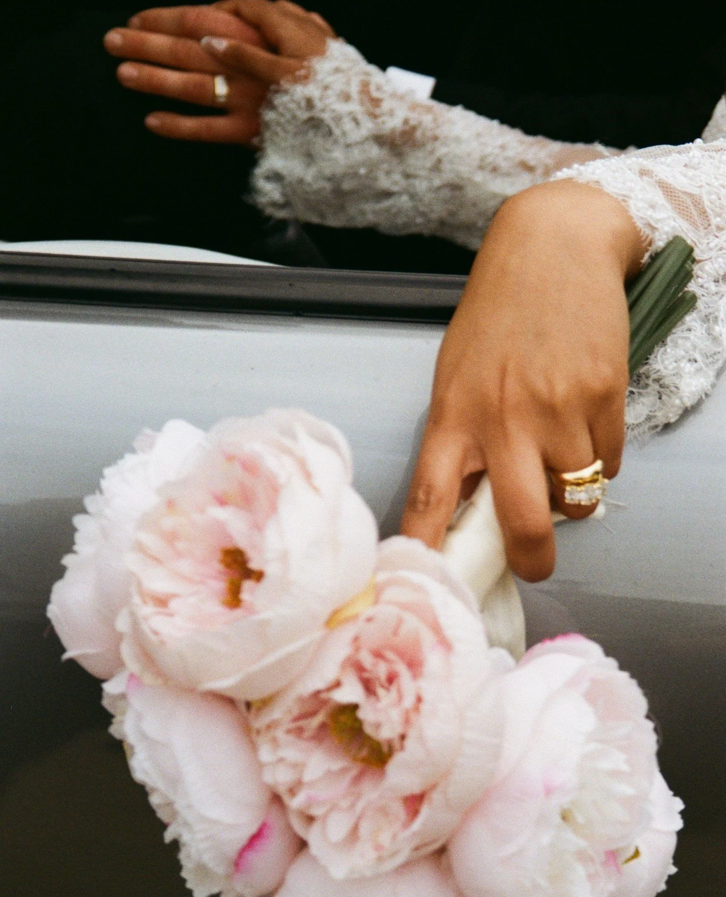 Gorgeous details from real bride Vidhi's special day caught on film . 🤍⁠
⁠
Wearing our ZB22973 gown.⁠
⁠
Photographer: @tenacresagency⁠
Content Creator: @foreversocials⁠
MUA: @makeupwithprim⁠
Hair Stylist: @hairbykarren⁠
Celebrant: @celebrant_jorgiab