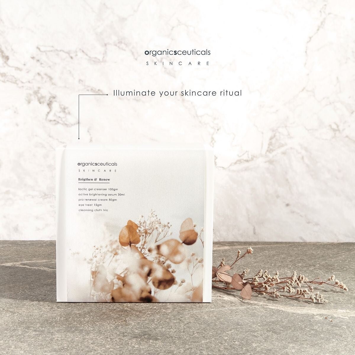 📢Christmas gift sets 
are HERE!🎅🏻🎄

Illuminate your at home skincare routine ✨

A stunning set including five &ldquo;best of the best&rdquo; products 🤩

The @organicspa_skin &ldquo;Brighten and Renew&rdquo; Christmas gift set is the perfect 🎁 f