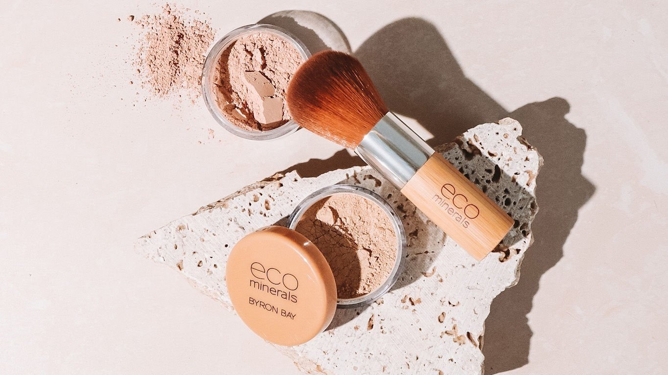 Eco-Minerals-foundation-vegan-kabuki-brush.jpg