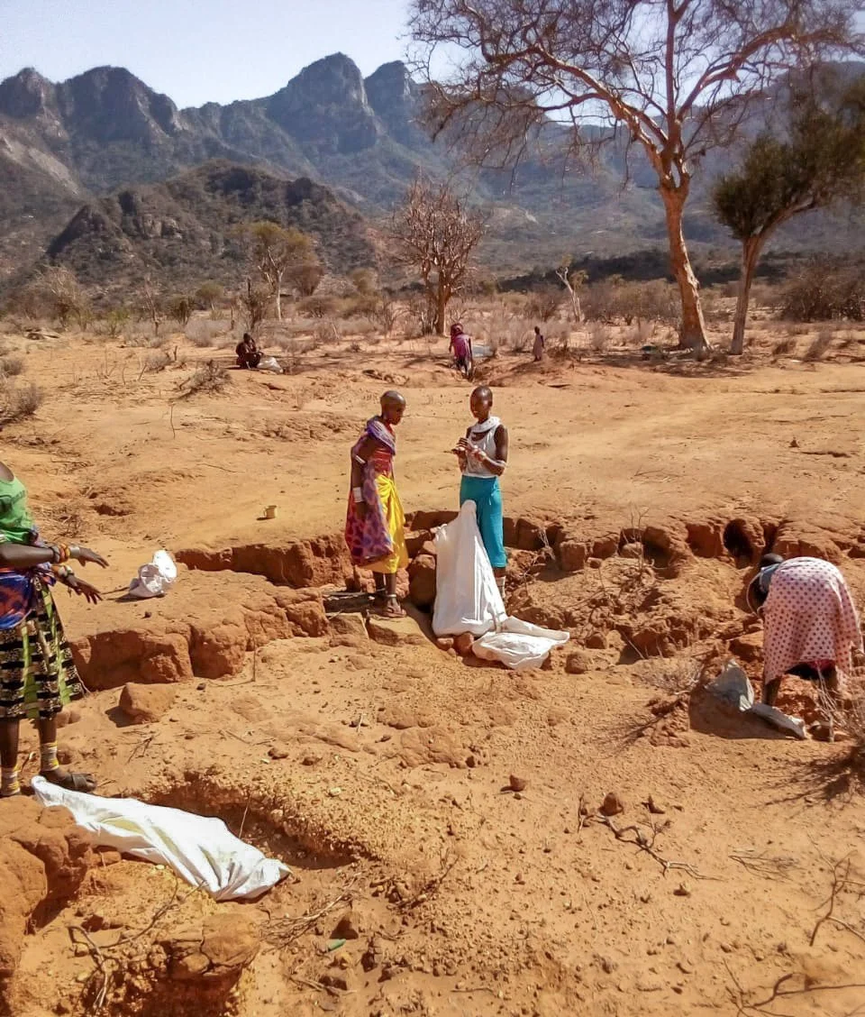 Milk Ripple Effect _ erosion 3.JPG