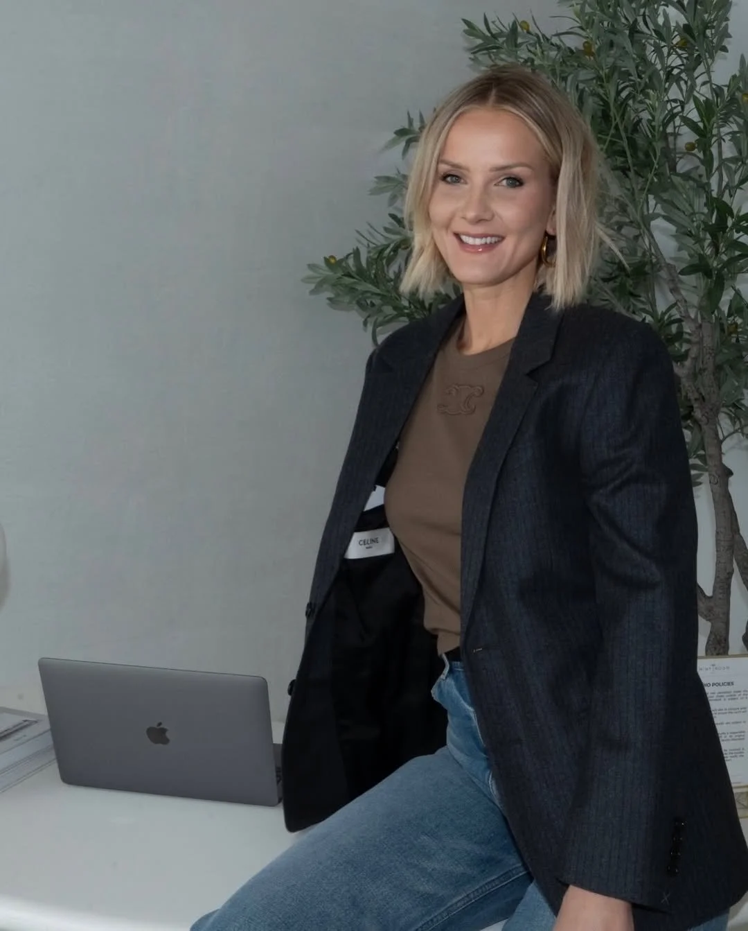 How to Mix Basics with Statement Pieces Without Looking Overdone