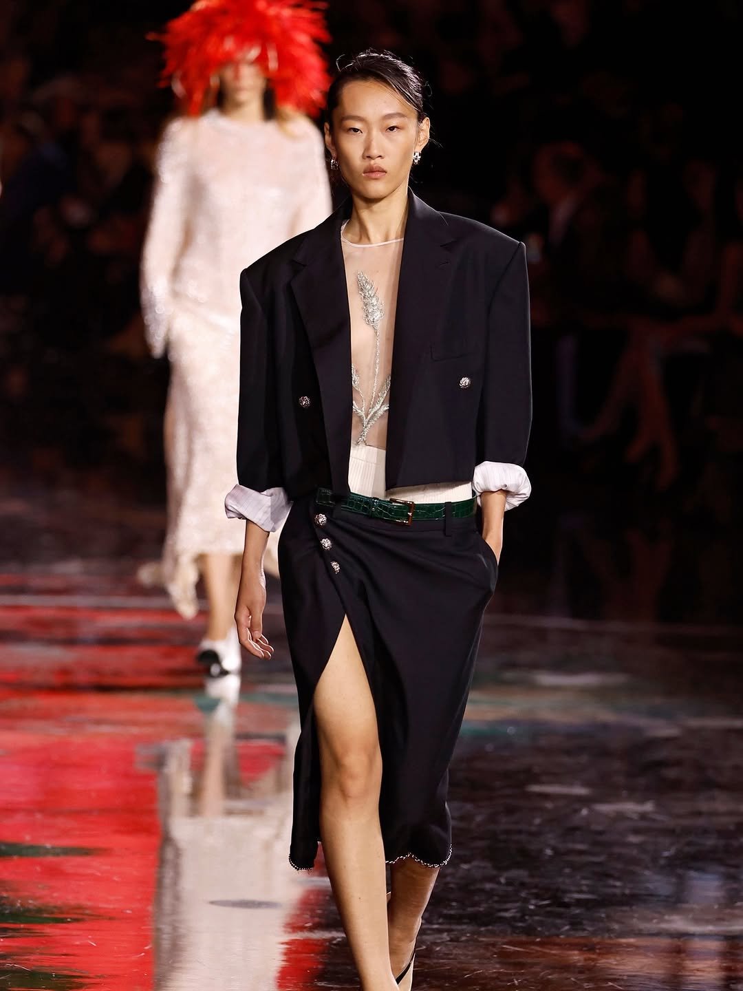 Why Celebrities Hire a Dedicated Celebrities Wardrobe Manager