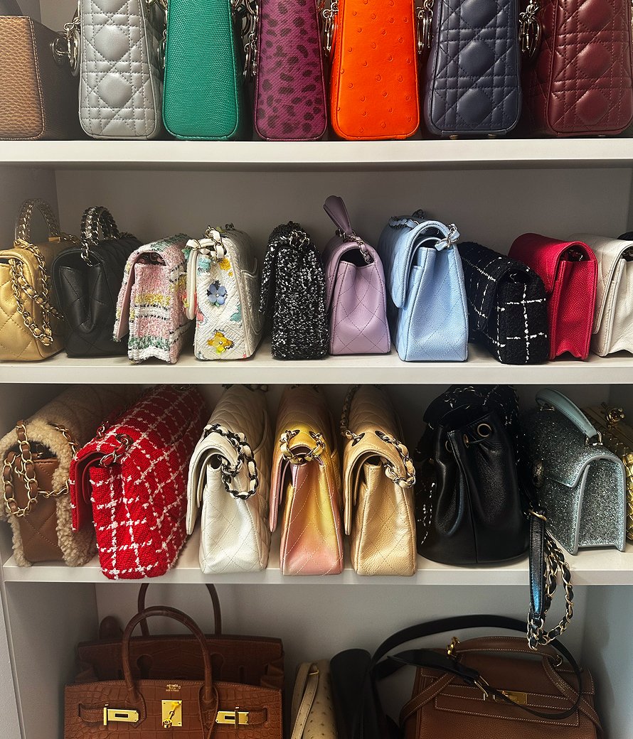 Yearly membership styling service by ElsaBStyling. An exclusive membership program providing year-round styling, wardrobe curation.