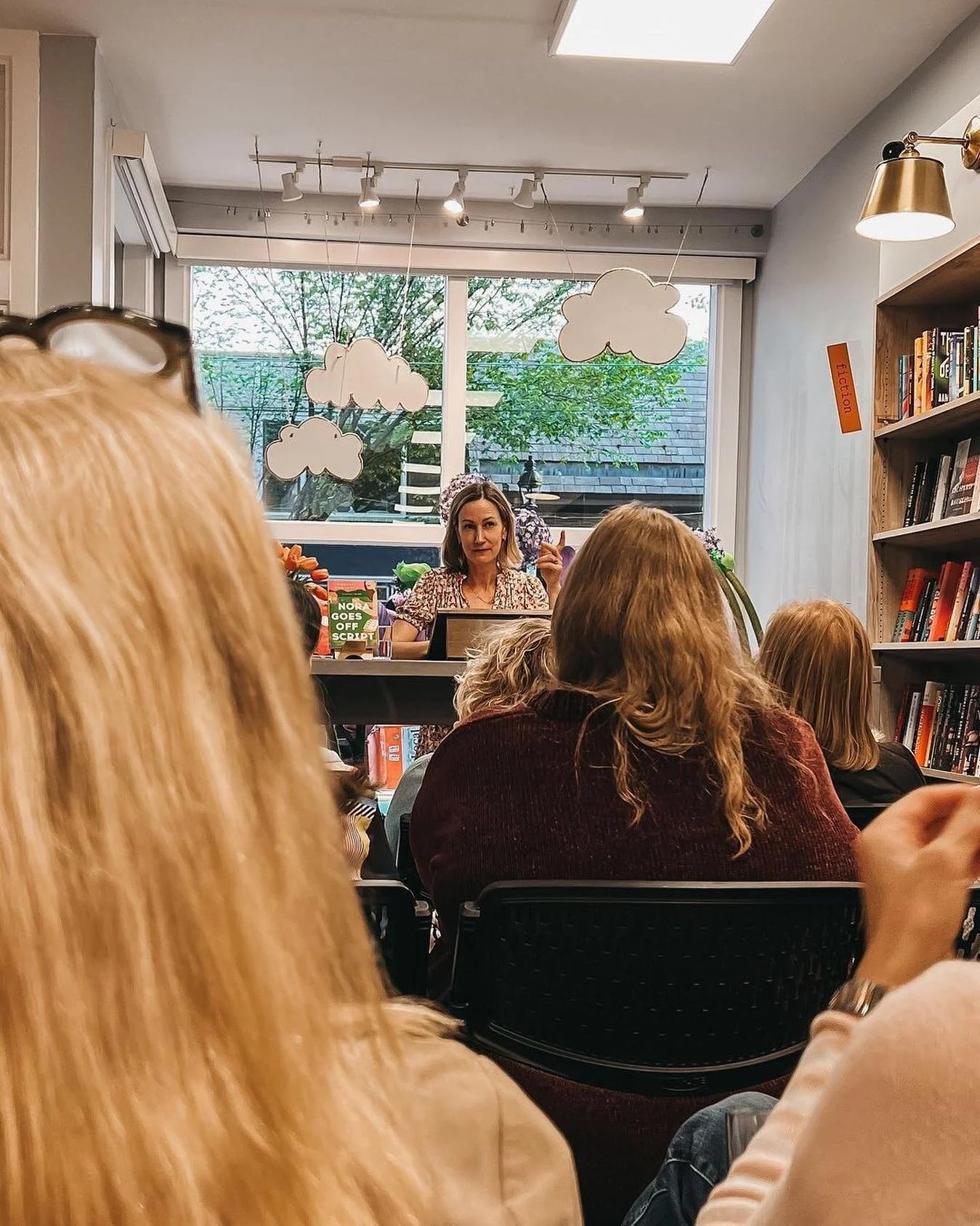 Thanks for coming to our event with @annabelmonaghan - we&rsquo;re so glad you had a great time! 📚

Posted @withregram &bull; @whatkathrynreads_ took myself on a lil date night to hear Annabel Monaghan talk about NORA GOES OFF SCRIPT at my local ind