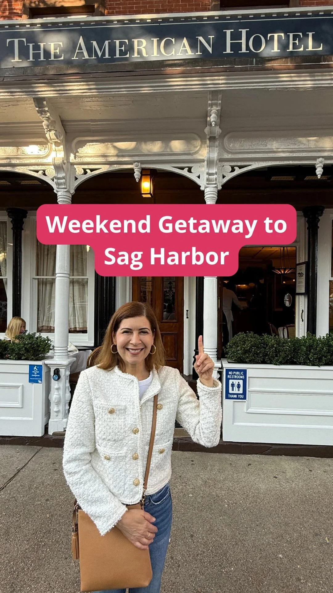 Summer Weekend in Sag Harbor, Long Island 🌊🦪
Nothing says summer like wine + oysters at the iconic American Hotel! So fun to do it with Adrian - he’s finally at a wine and oyster age. 😂 On the way to dinner, we ran into my dear friend @carr