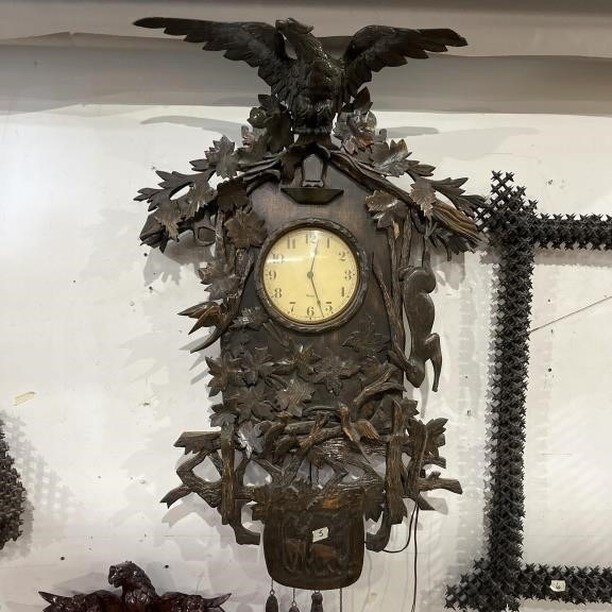 Check it out!! This very nice large eagle clock will be coming up on our new auction that ends on Thursday, April 28th at 7:00pm. You don't wanna miss it!!