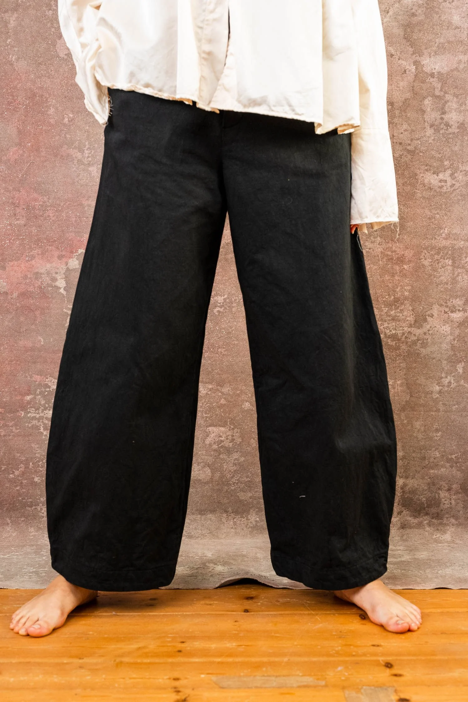 02 Tailored Wide Leg Twill Detail 2 copy.jpg