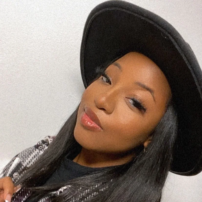 YouTube queen @allthingsimani_ looks amazing wearing lashes in the style &ldquo;Girl Next Door&rdquo; ✨
&bull;
&bull;
&bull;
#eyesdressedbythebest #youtuber #makeup #beauty #lashes #eyelashextensions #lashextensions #striplashes #atllashes