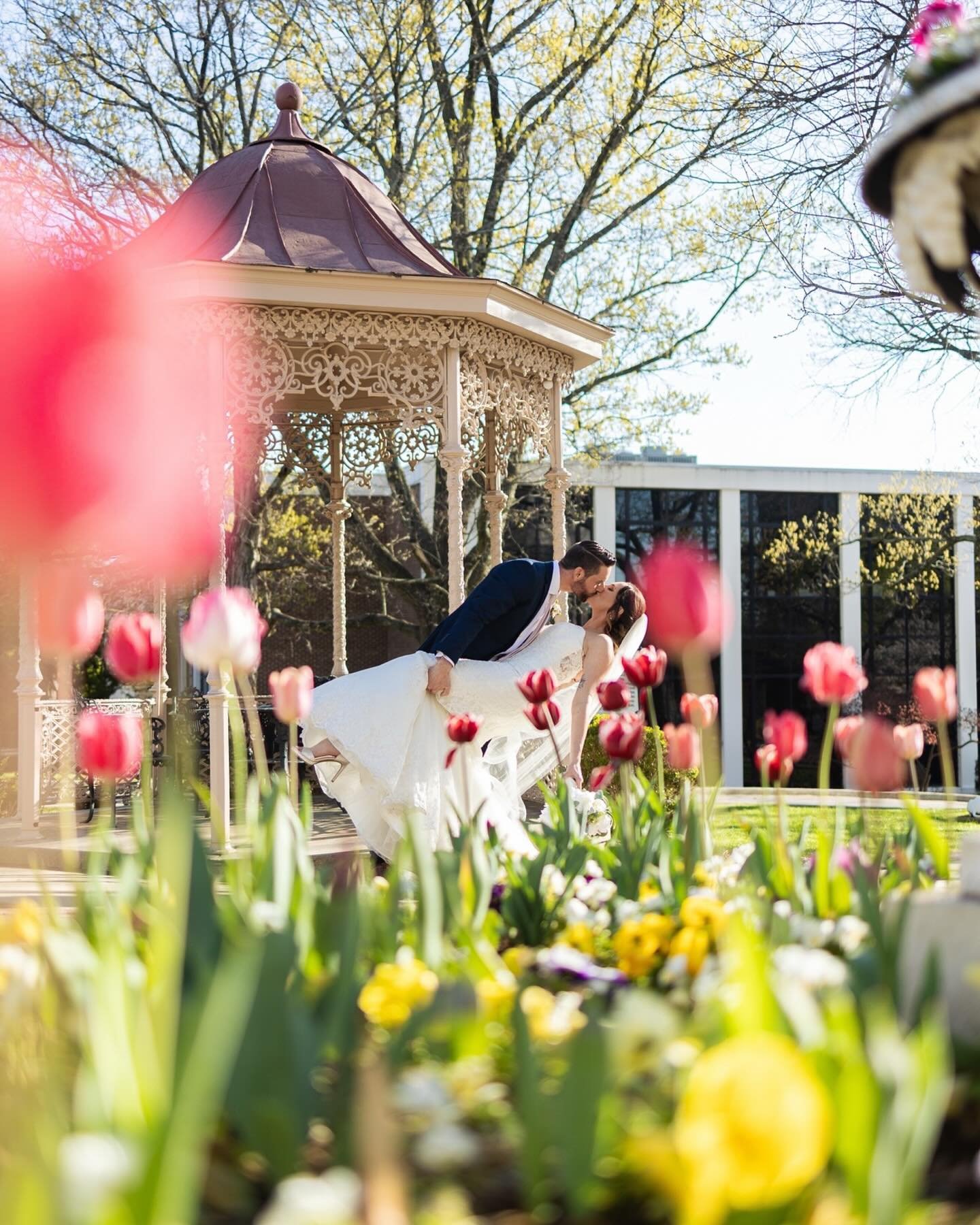 A beautiful Nashville wedding at the historic Belmont Mansion. The perfect backdrop for romance! As a photographer in Nashville, we love being able to shoot weddings at places like this and with couples like these , who&rsquo;s love is just radiating