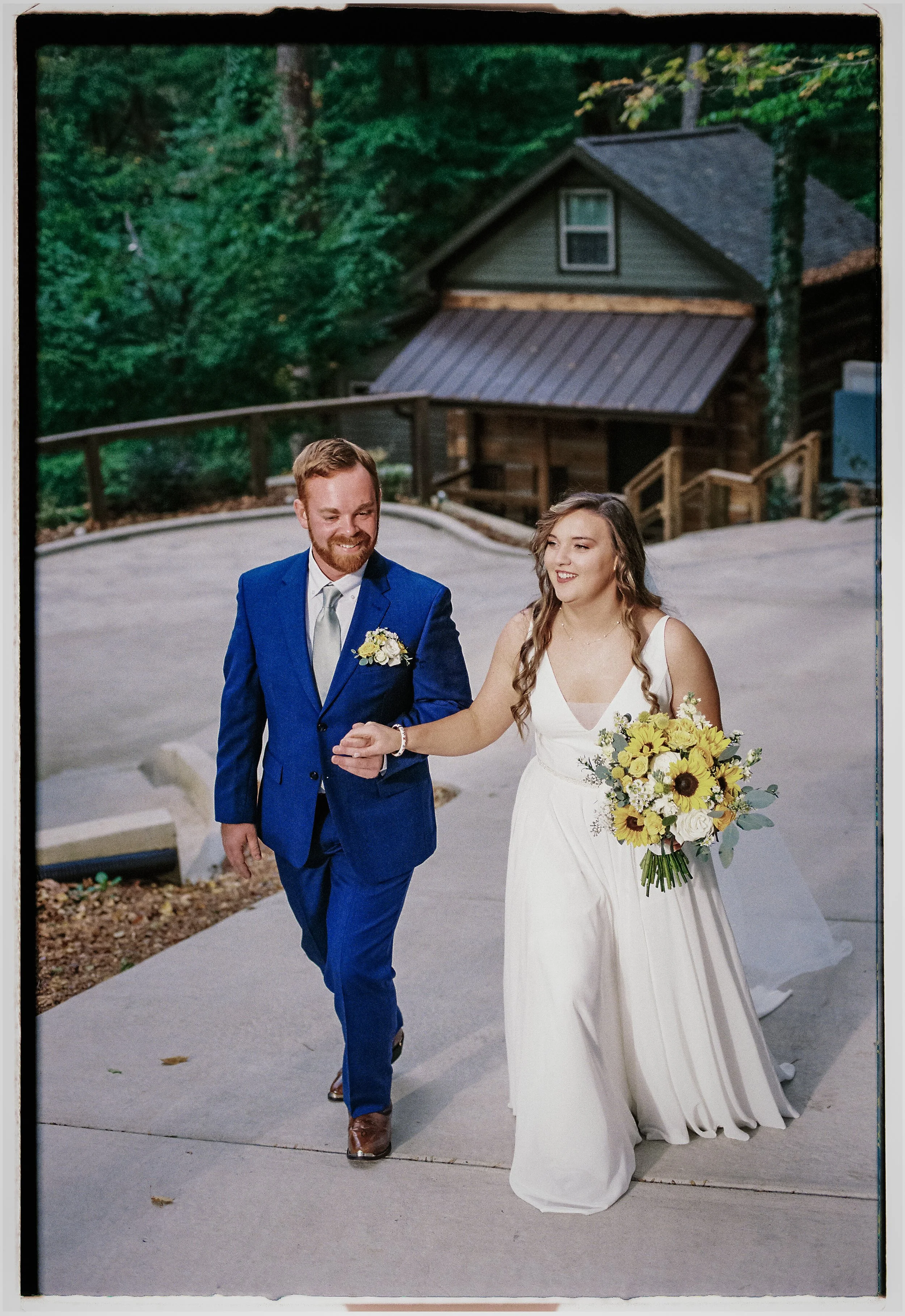 1575-ErinDawson_W-KM_6237_Fuji 400_749839-R1-027-12.jpg