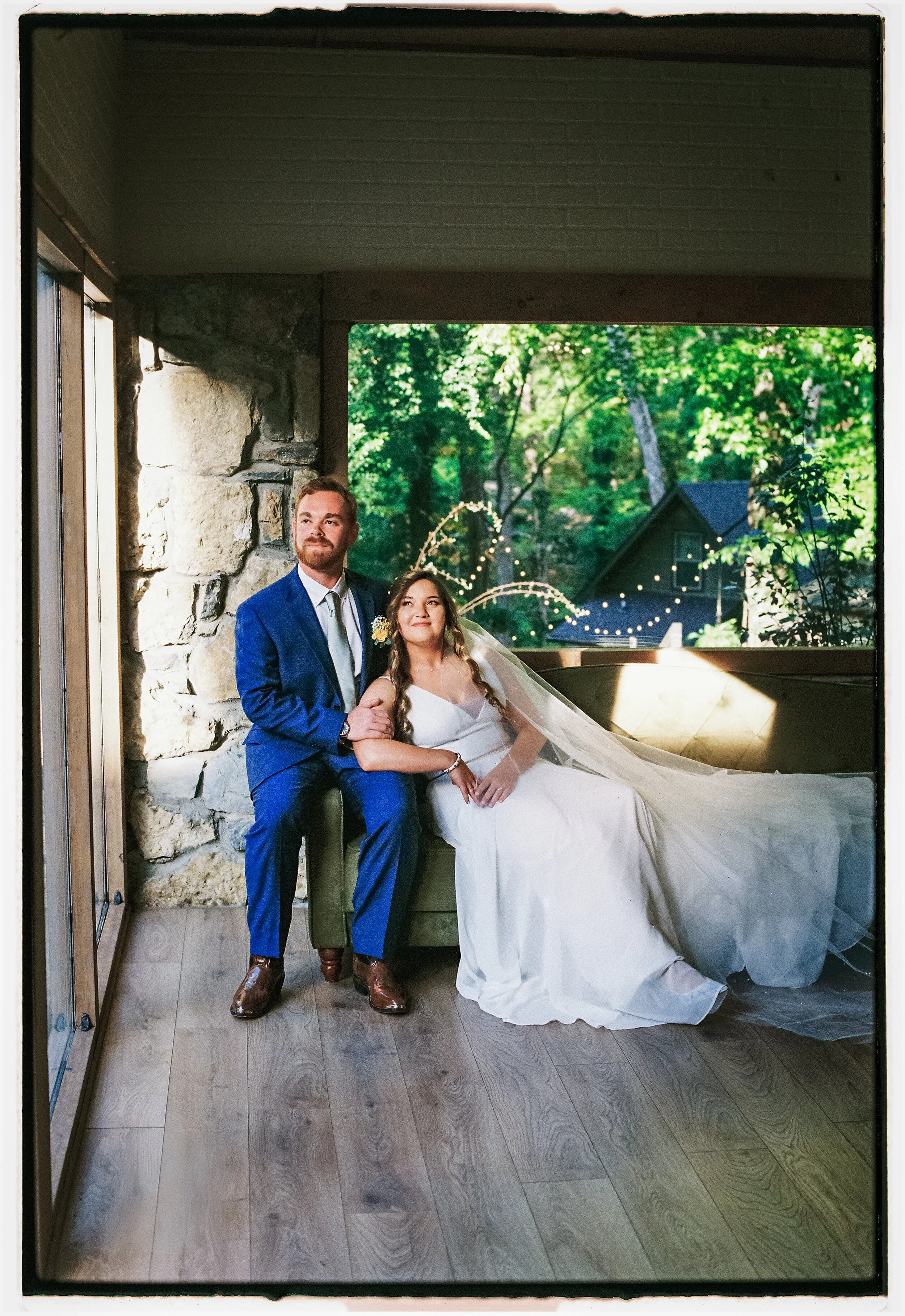 1604-ErinDawson_W-KM_6237_Fuji 400_749839-R1-076-36A.jpg
