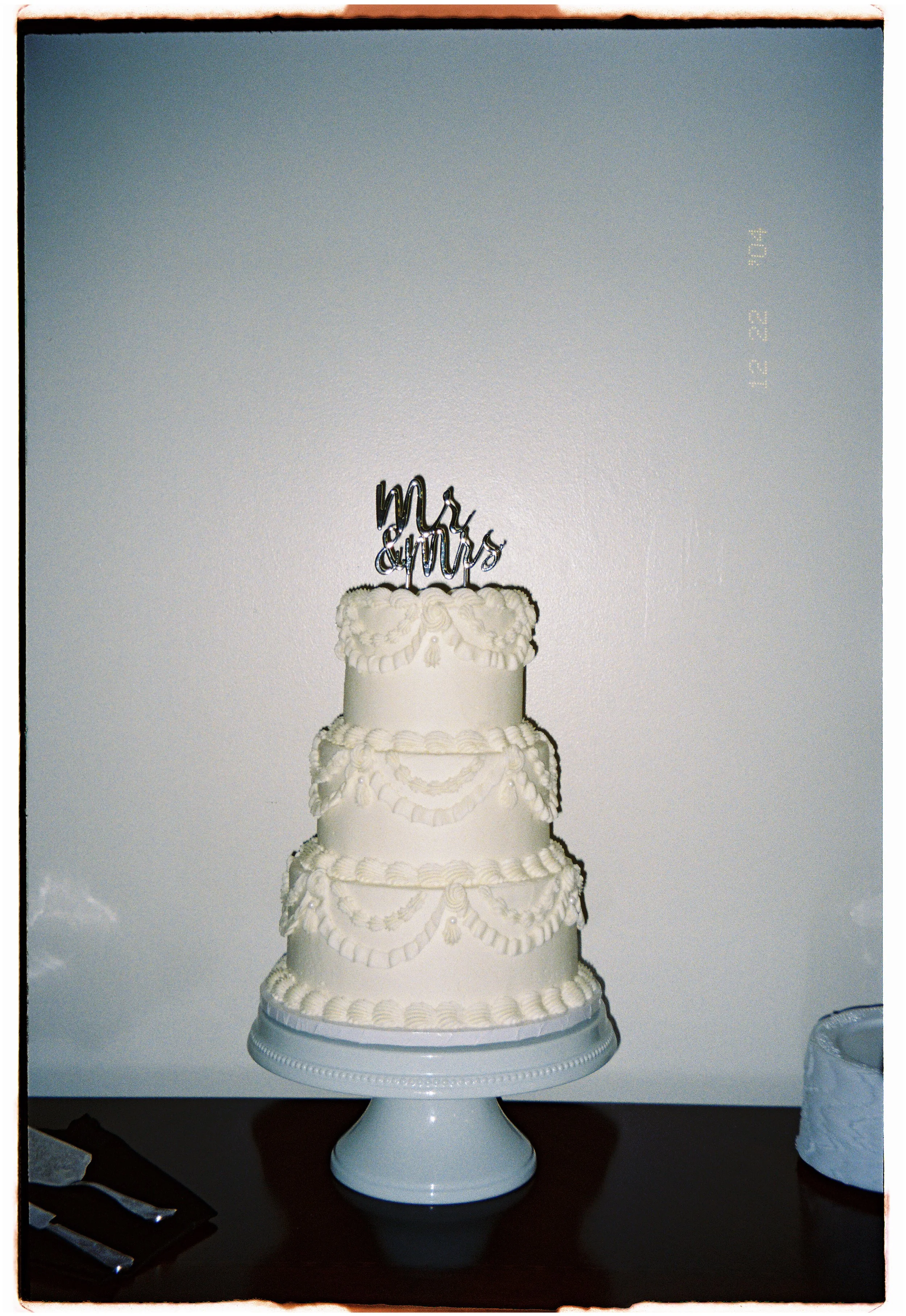 KateMark_W-KM_4693_Fuji 400_000481-R1-062-29A.jpg