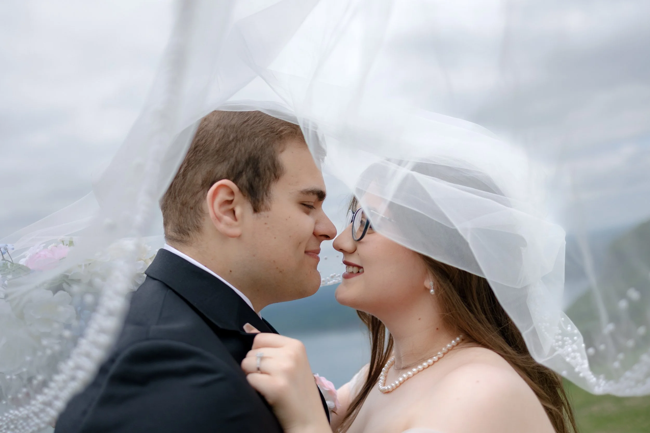 Magical barn wedding overlooking greer’s ferry lake, arkansas