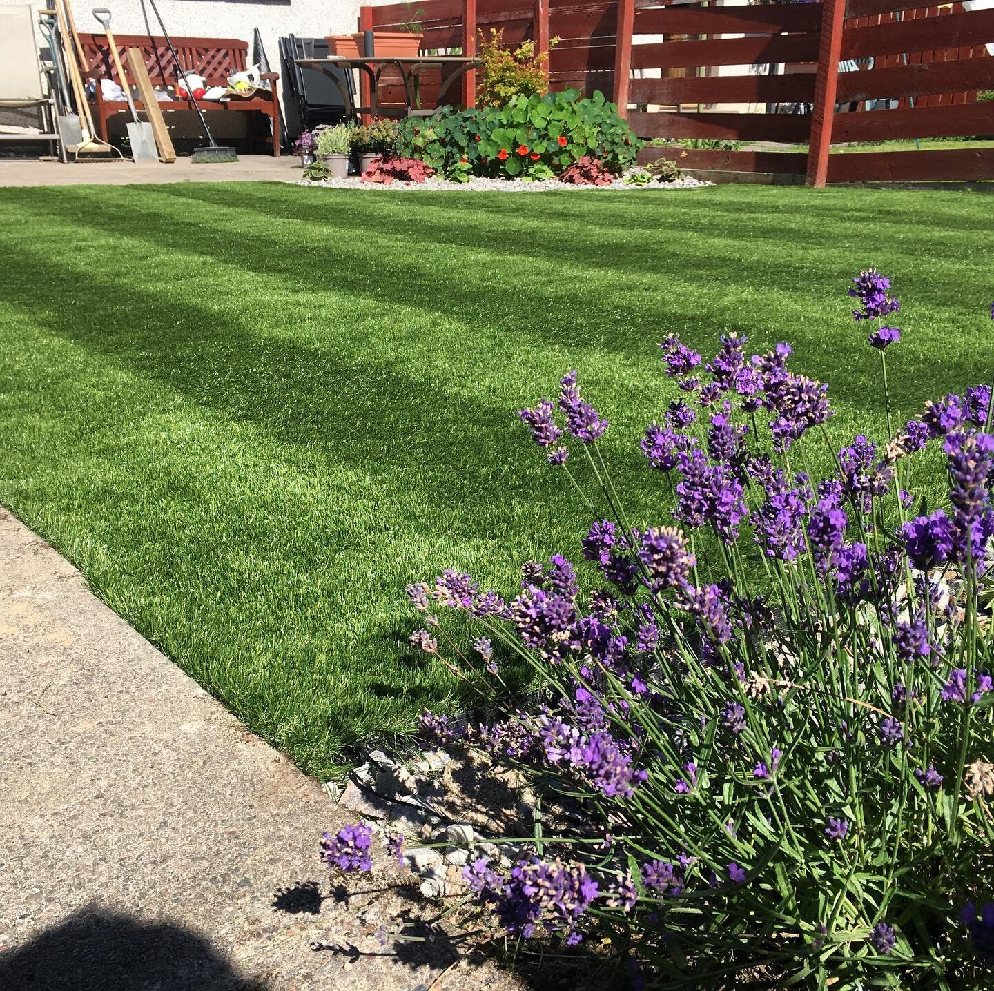 It&rsquo;s nice to end the week off knowing a job is done and dusted! 

The customer wanted an artificial lawn that looked and felt like real grass, and I think it&rsquo;s turned out pretty well...but you know what they say about self praise! 
With s