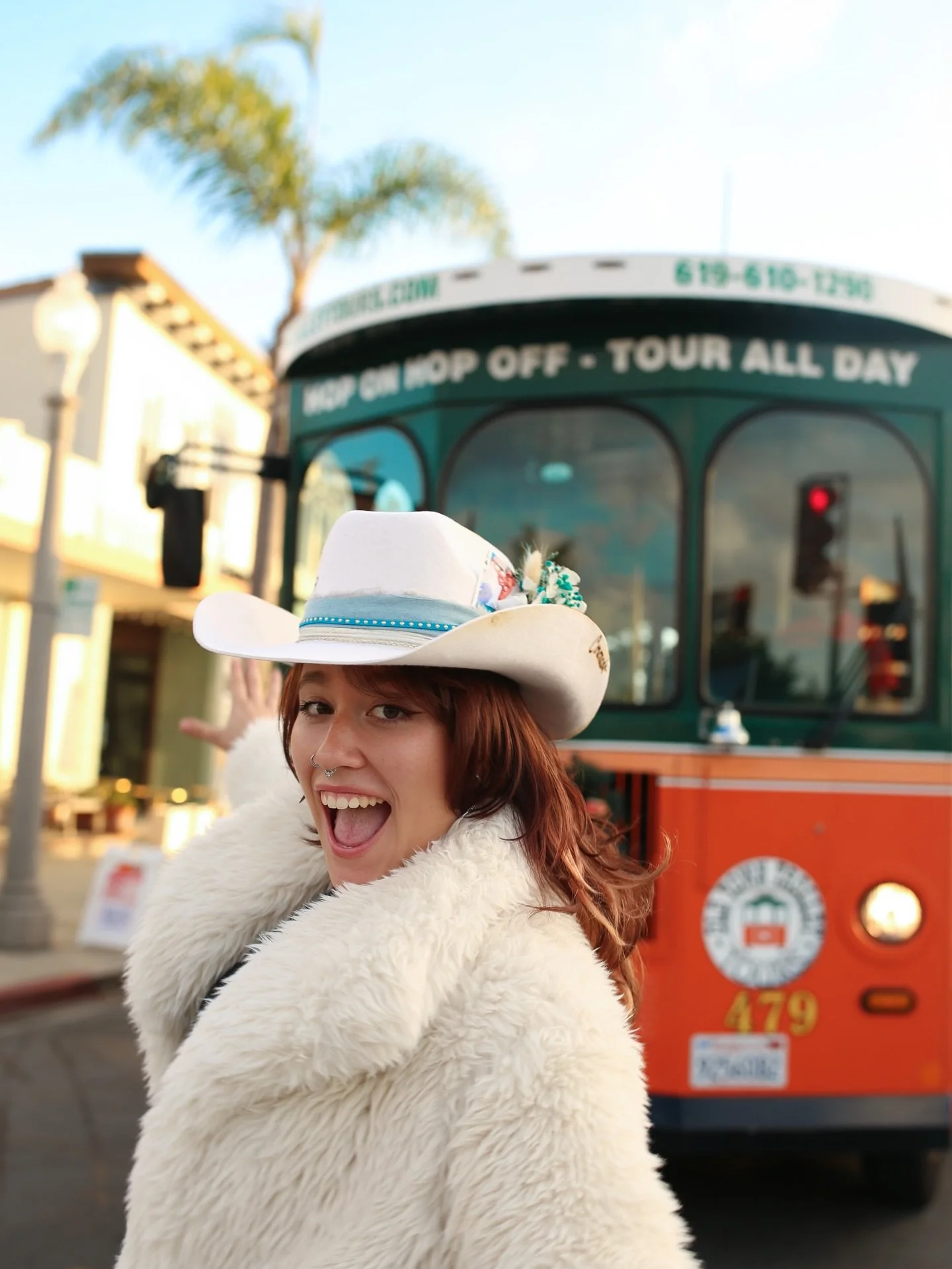 Smiling into the New Year 🤠✨
New cowboy hat, fresh outfit, and all the good energy!! 

All courtesy of @mjs_hatbarcoronado 
Here&rsquo;s to 2026 in style 🥂

Last day to enjoy 25% off entire the purchase at any of @prettypleasecollective clothing st