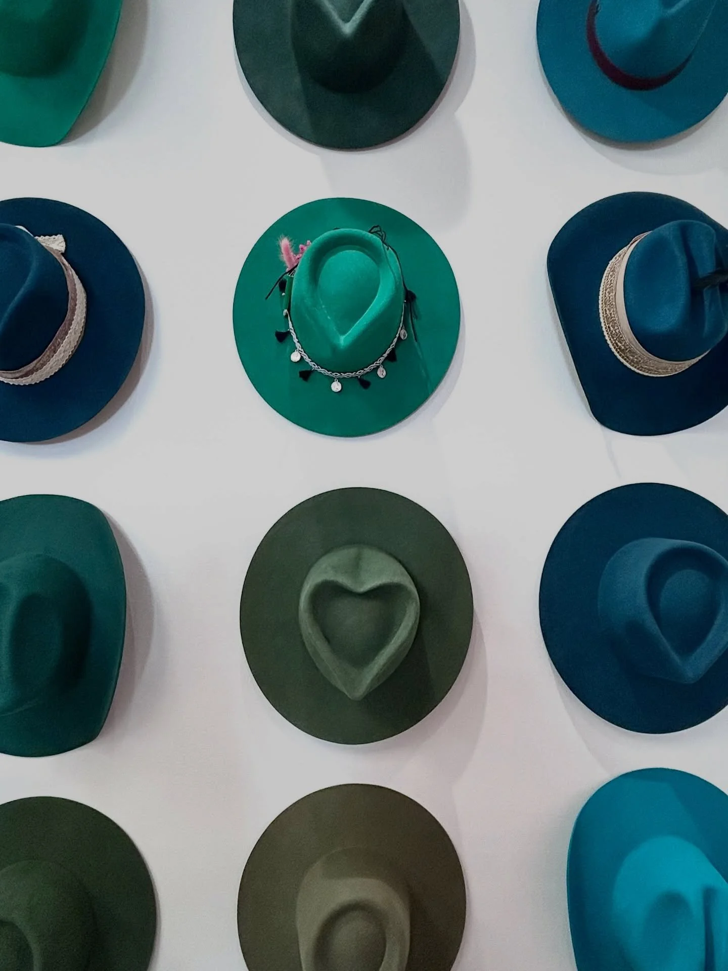 Recent hat bar creations ✨🩵🤠 Comment which one is your fav!

Make a reservation online now at any of our locations

📍hat bar locations:

@mjs_hatbarcoronado
@hatbar_carlsbad 
@hatbar_palmdesert 

#HatBar #Hatlovers #hatmaking #custom #musicfestiva