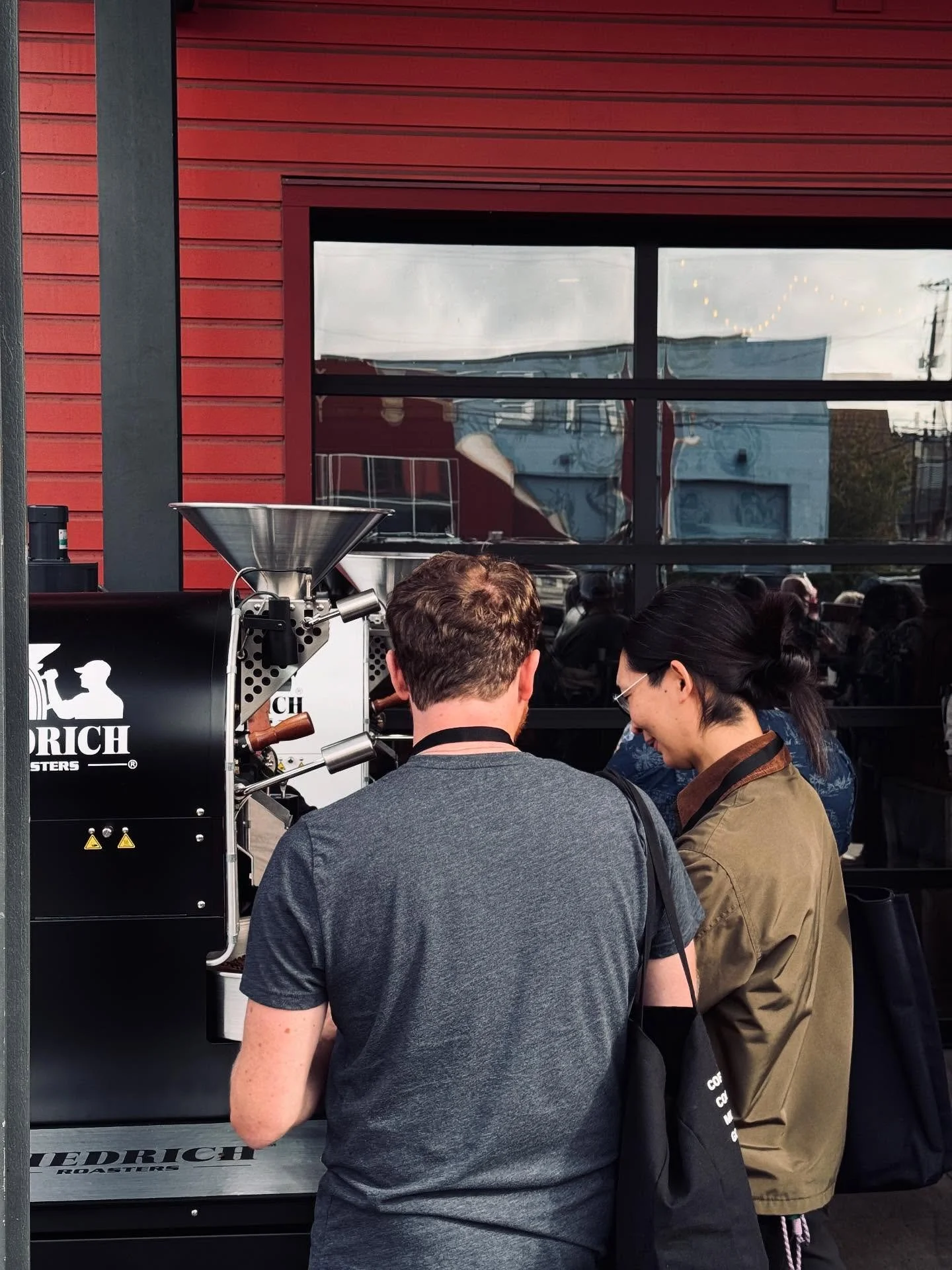 From theory to practice. Today&rsquo;s roasting demos are in full swing with @diedrichroasters, @loringroasters, and @thesivetz guiding small groups through live roast sessions. Nothing beats learning by doing. 

#RoastSummit #CoffeeRoasting #HandsOn
