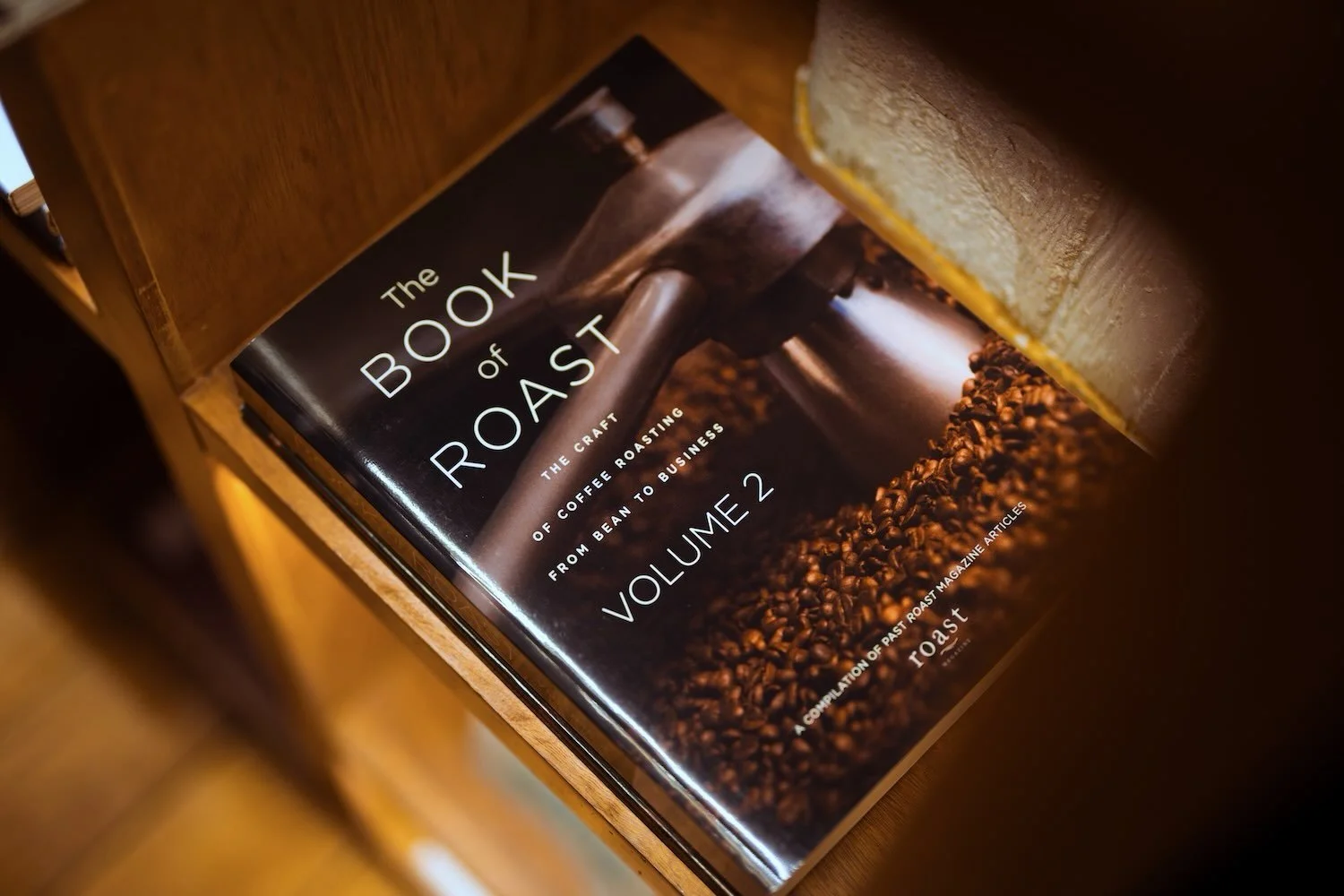Expand your coffee knowledge! Purchase Volume 1 or 2 of The Book of Roast this month and get a complimentary one-year subscription to Roast magazine.

With your book purchase, you&rsquo;ll automatically receive a FREE one-year subscription (6 issues)
