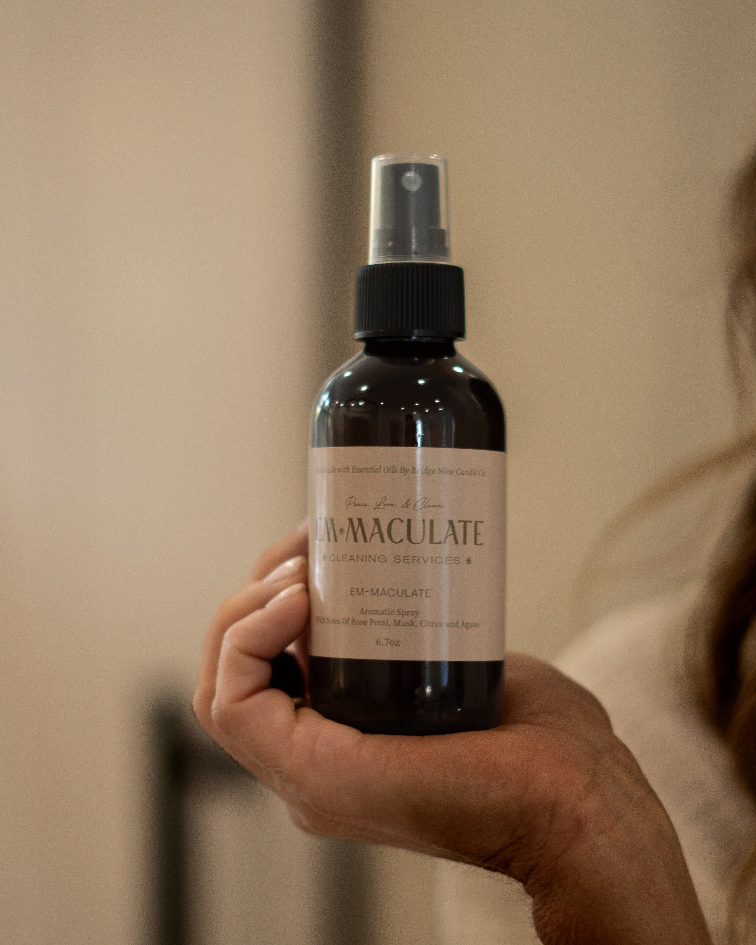 Aromatic Spray-Em-Maculate