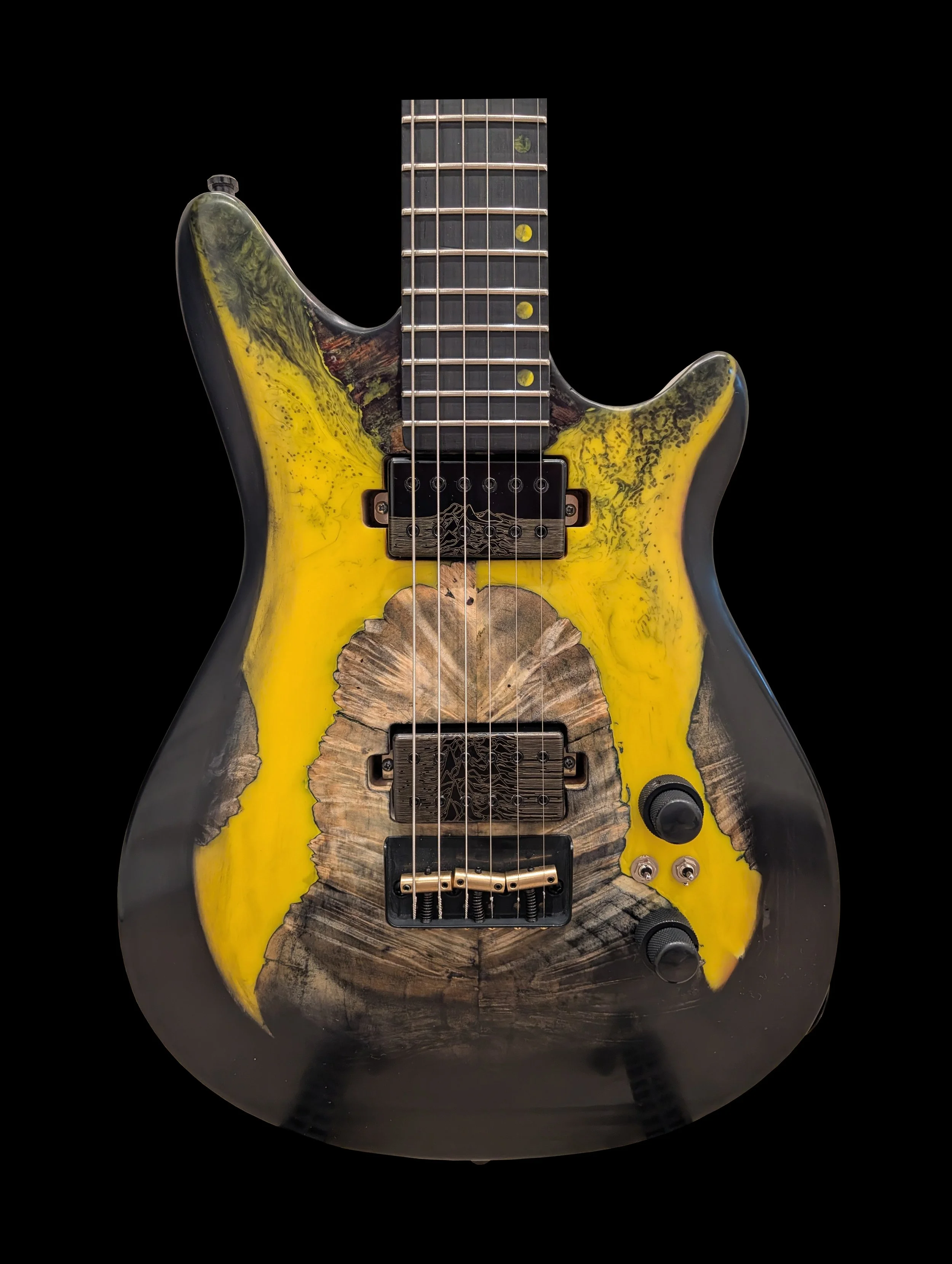 NS2_Black&Yellow_close_front_black.jpg