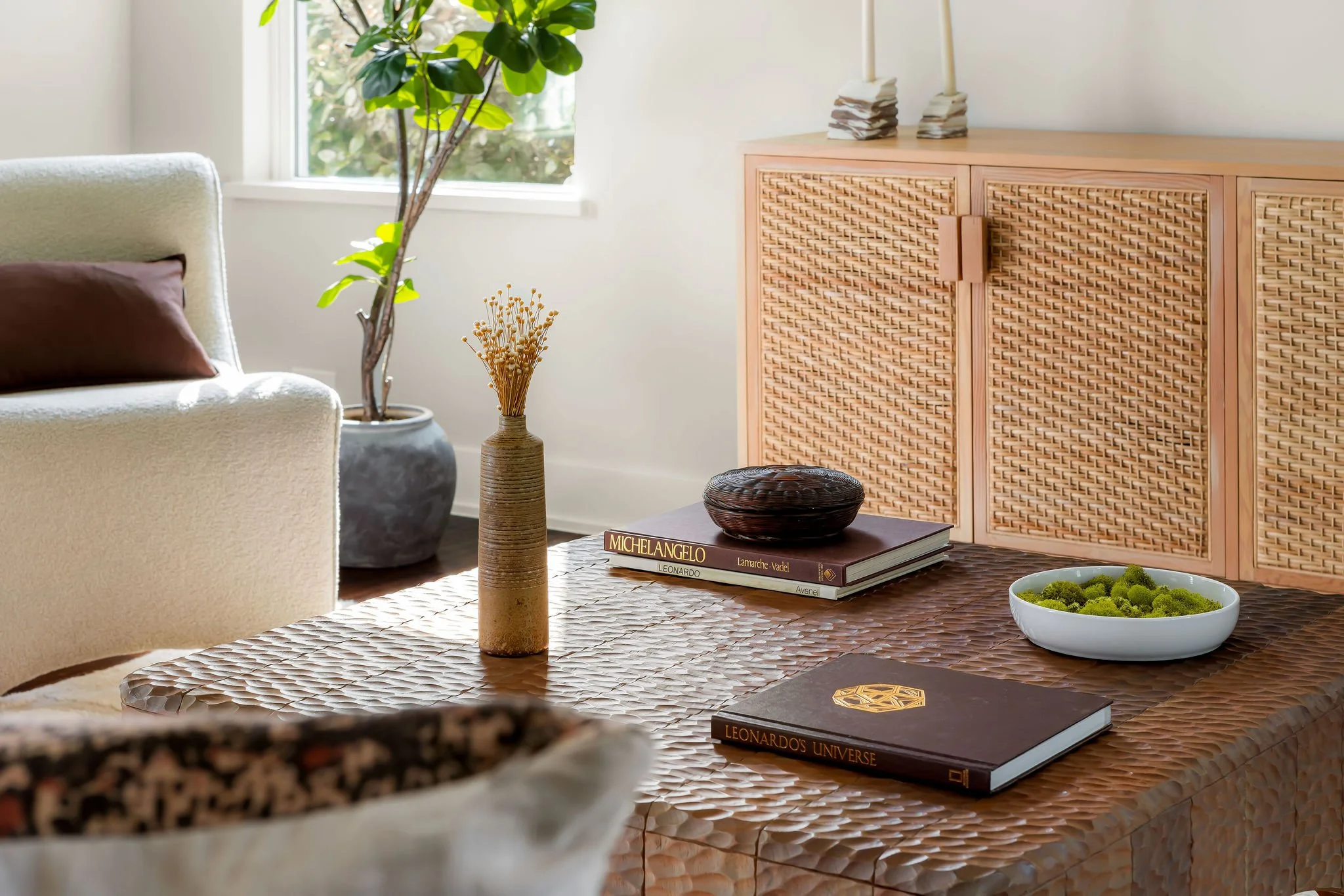 Ourhouse011_LivingRoom.jpg