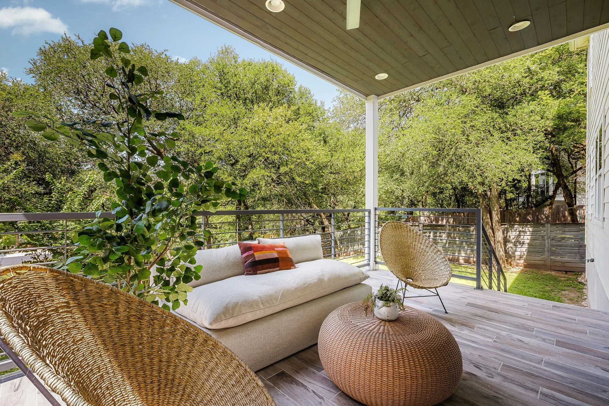 Ourhouse060_Deck.jpg