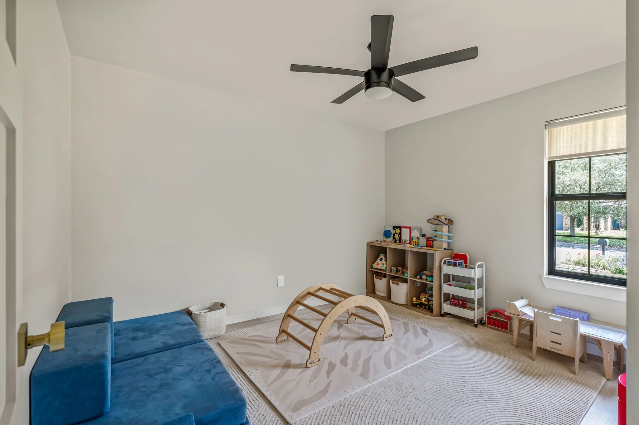 26-web-or-mls-L2270801.jpg