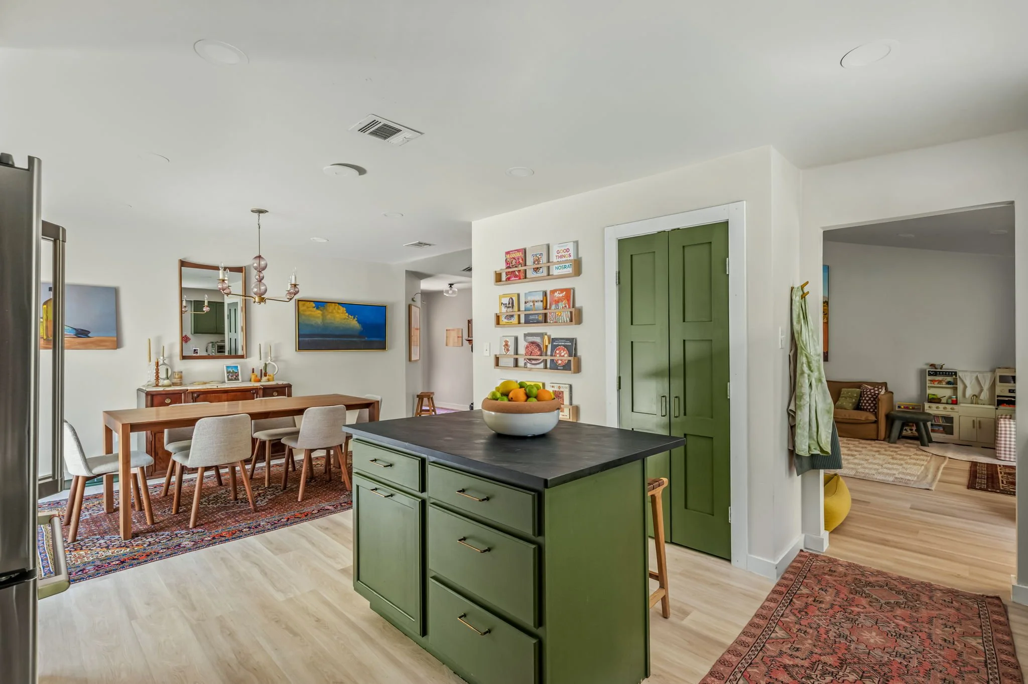 17-web-or-mls-L2270843.jpg