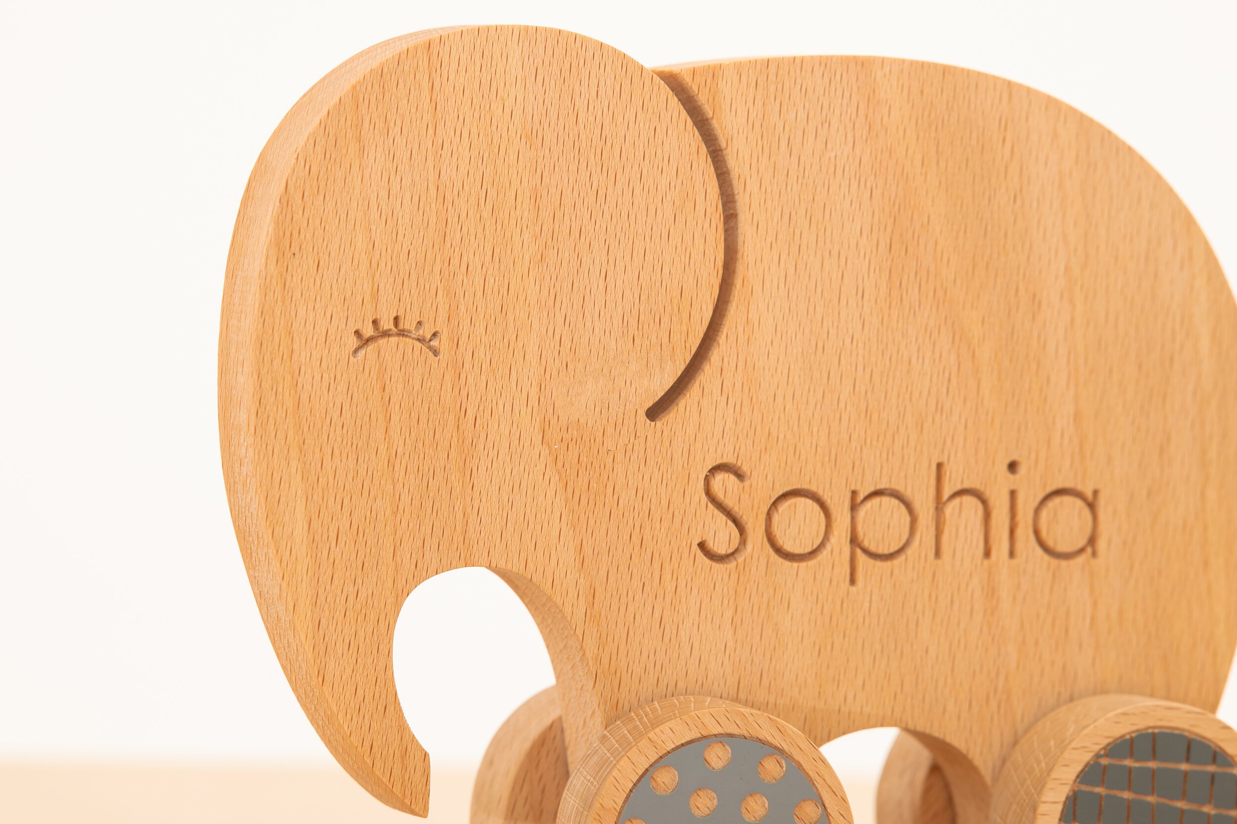 Personalised personalized animal personalizirana žival lesena wooden toy igrača kolesa wheels montessori sustainable igrače little pine toys handmade eco friendly jež slon elephant duck raca