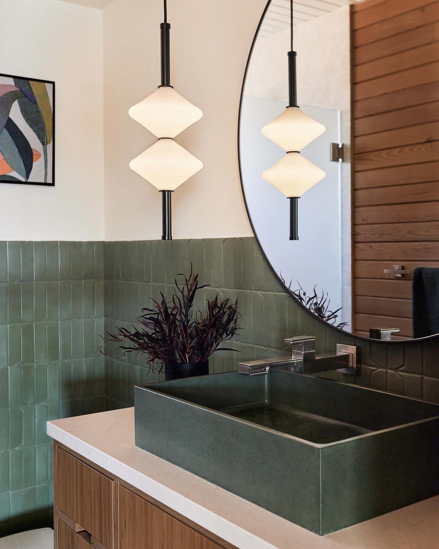 This quiet retreat steals my heart every time I see it. From our #projectdevotedlymcm. 📷 @canarygrey