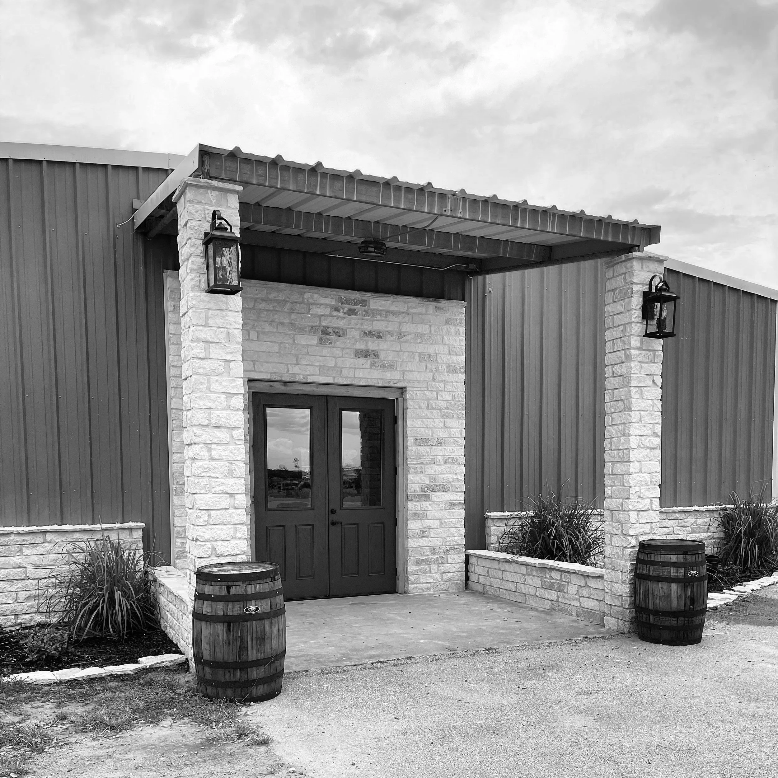 Whispering Oaks Event Co.