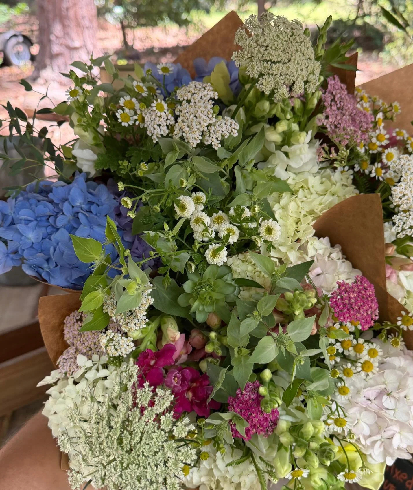 There are a few bouquets at the stand today. Have a great weekend!