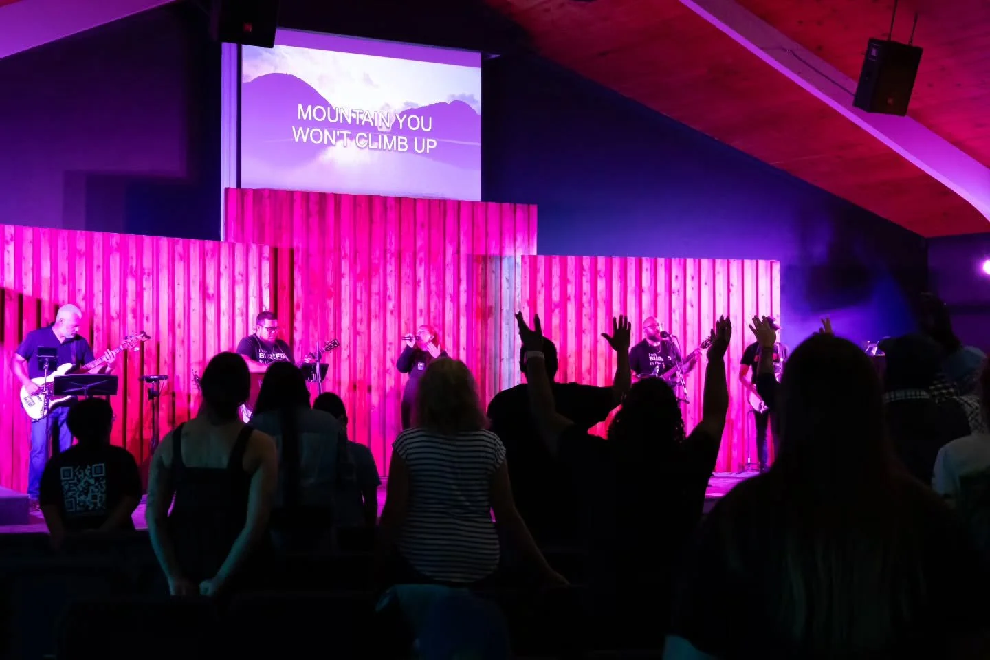 💛 There’s a place for YOU at One Heart Church!
No matter who you are or where you’ve been, you’ll be loved, welcomed, and encouraged the moment you walk through the doors. Come experience genuine community, passionate worship, and