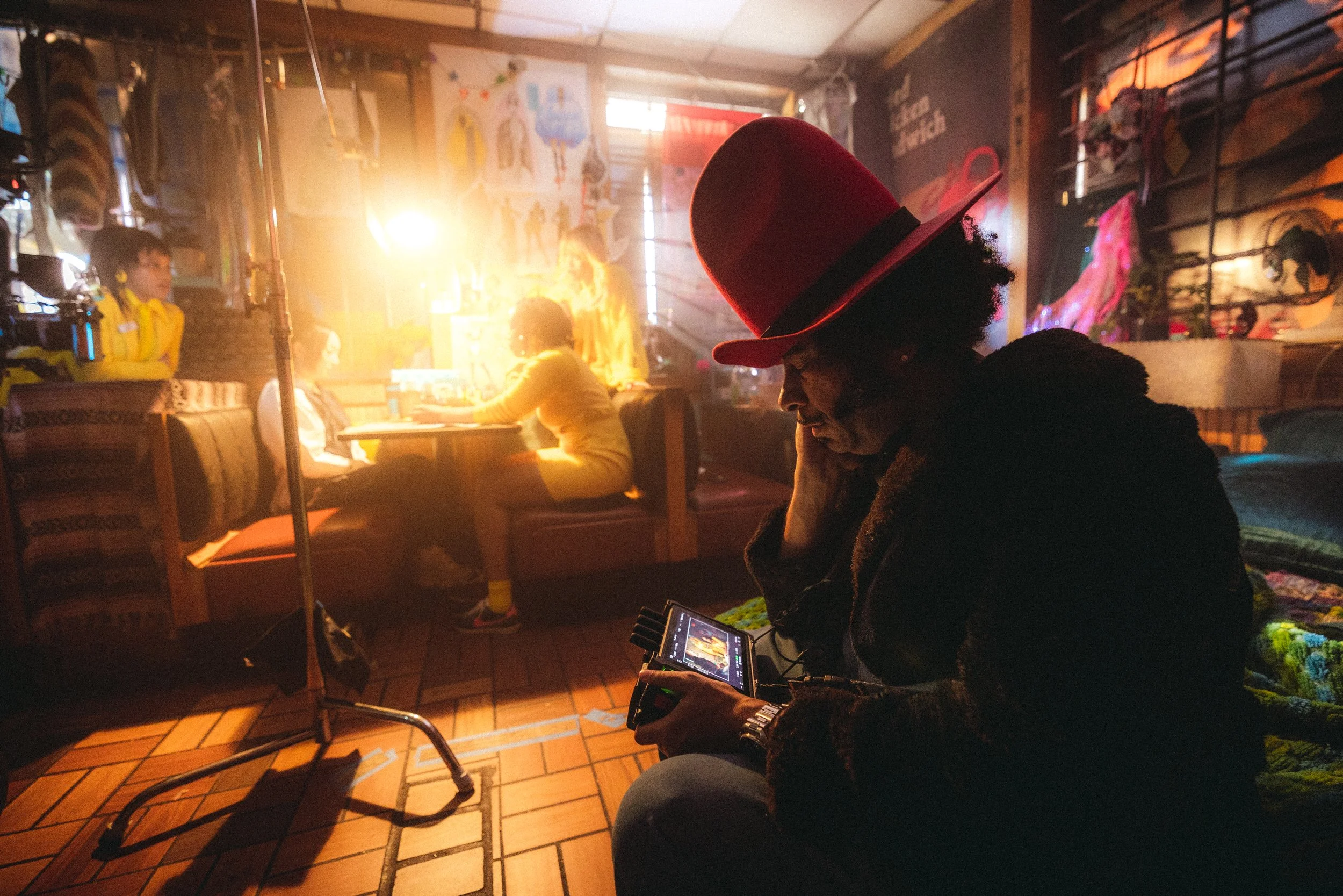 <br/a> <br/a> FROM OAKLAND TO GREENWOOD: RADICAL CINEMA AND BLACK CULTURAL IMAGINATION