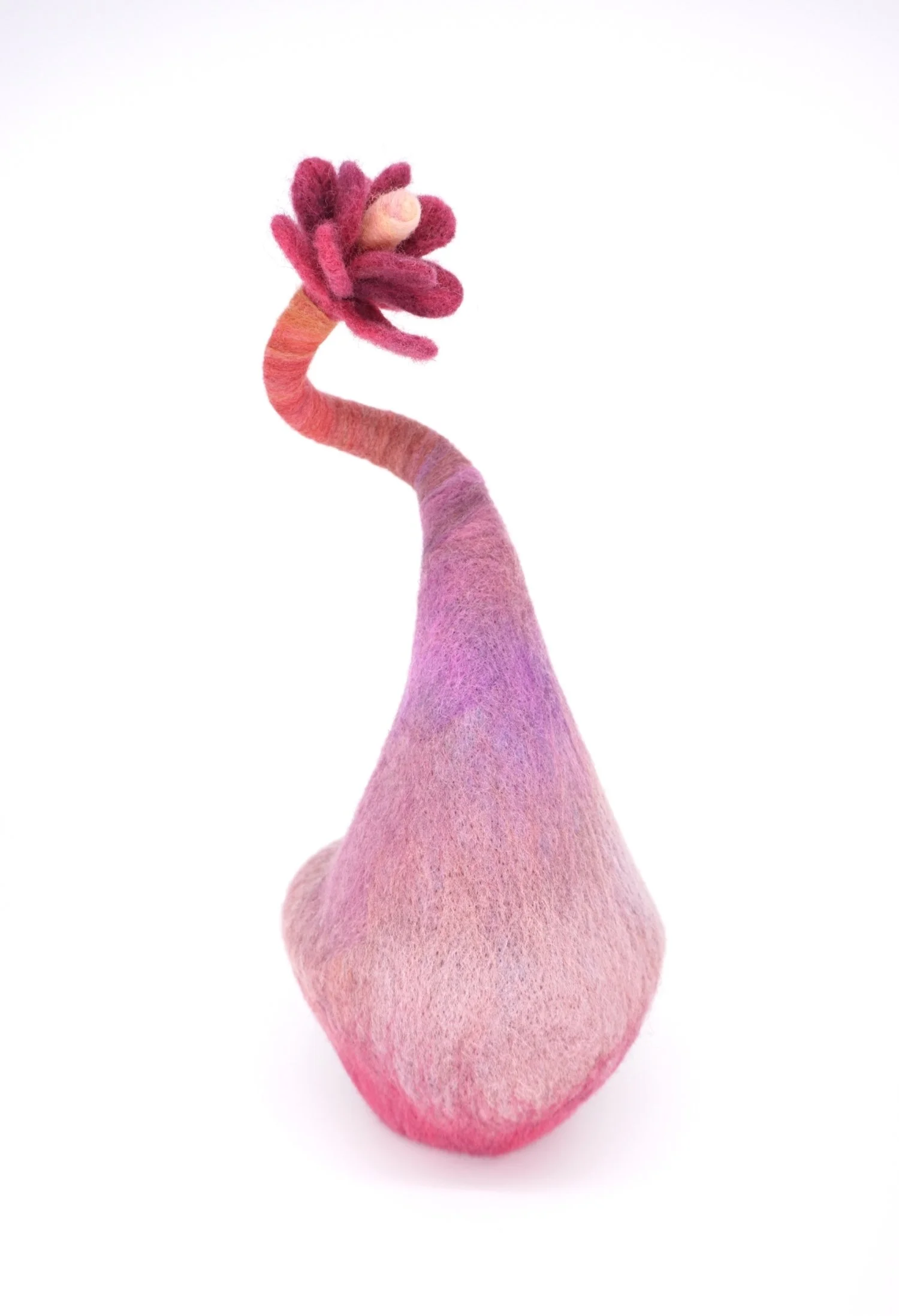 Jennie
Hand-dyed wool, wire
13" x 6" x 5"
2019