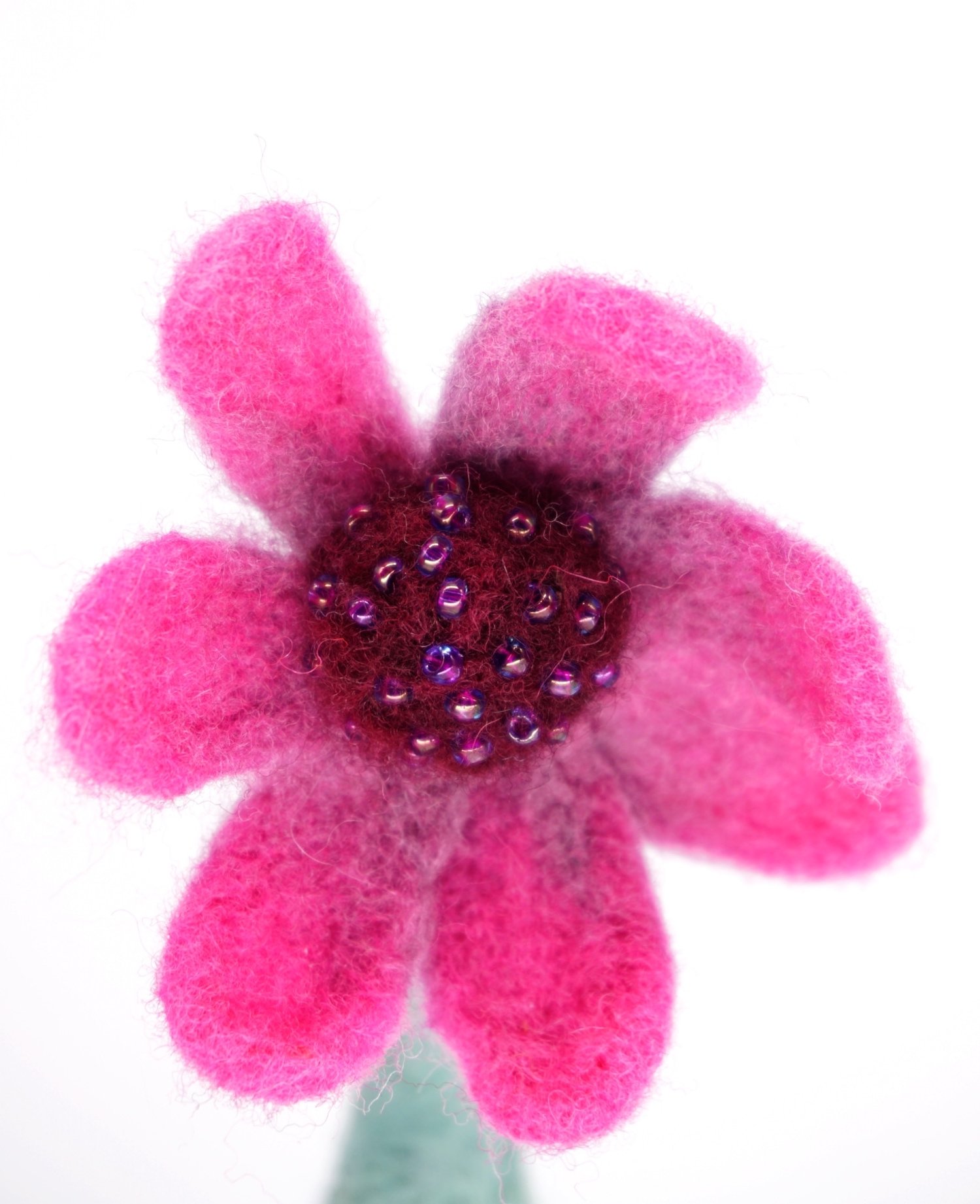 Minnie - Detail
Hand-dyed wool, wire, beads
11" x 5.5" x 5.5"
2019