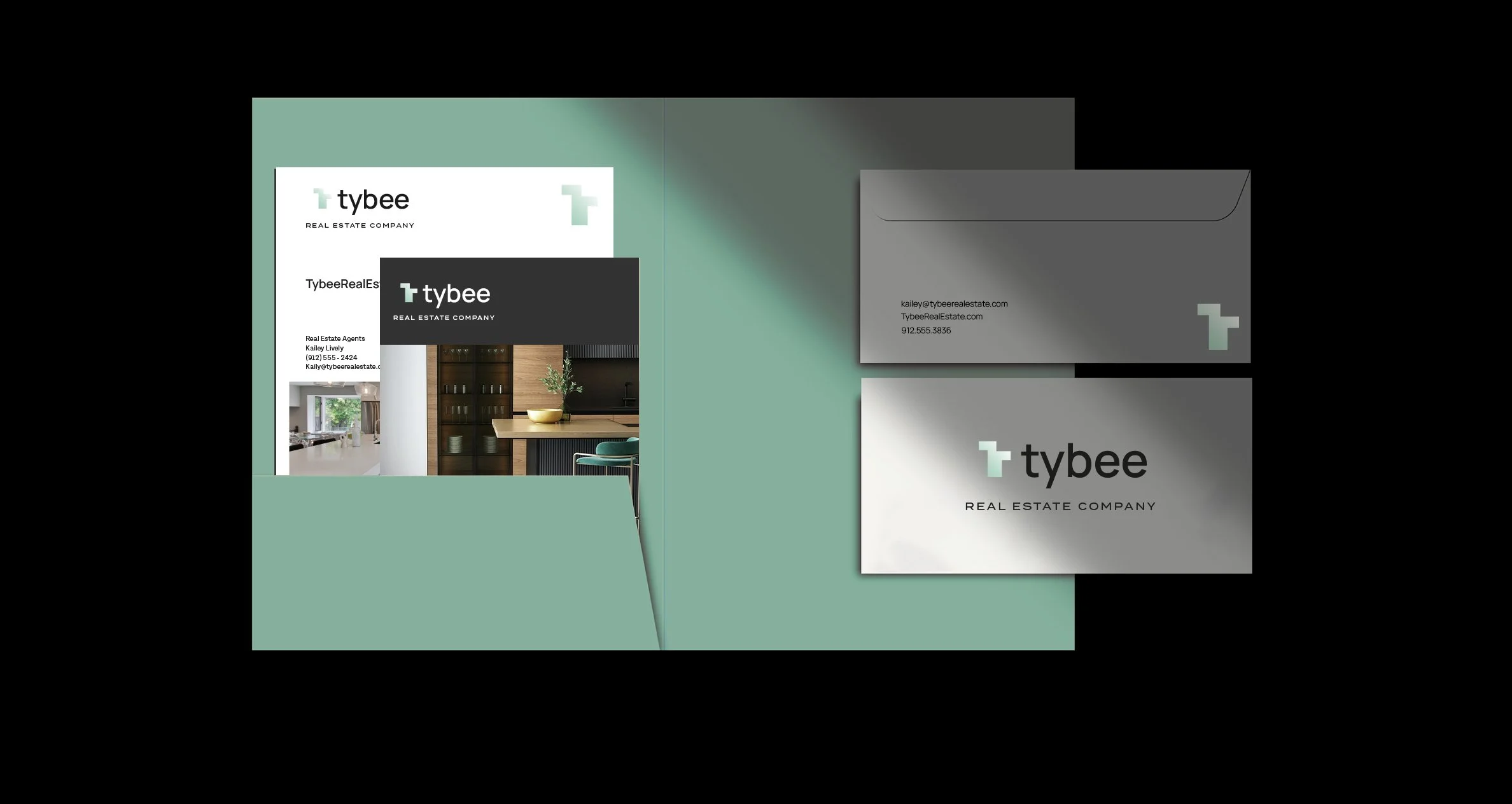 Branding_Corporate-Branding-2_Mockup.jpg