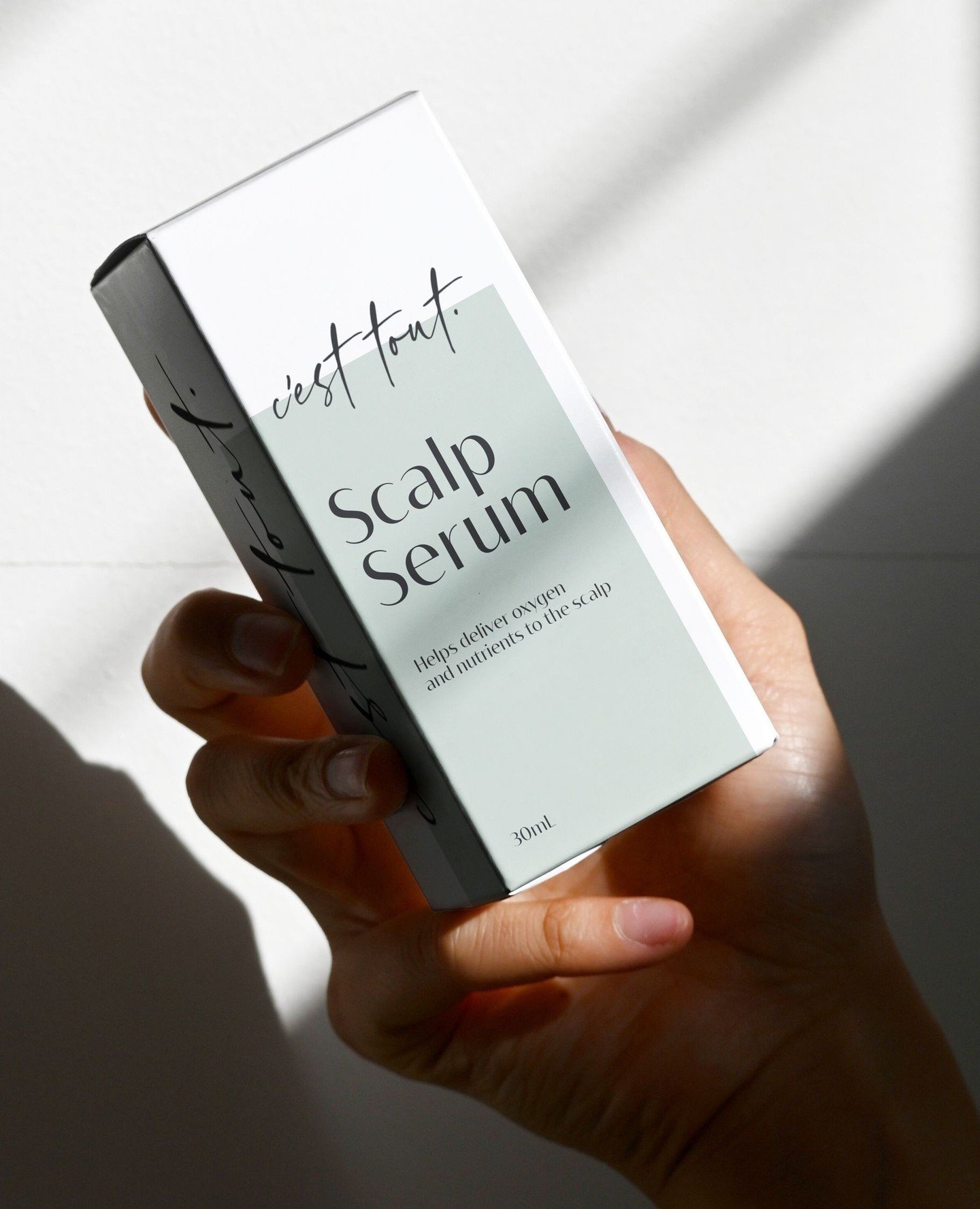 Elegance in every detail - highlight the beauty of your product with eye catching branding.