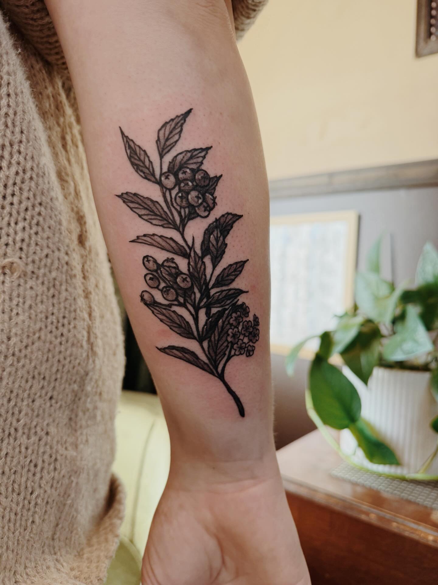 Ash branch for Nash!
.
#tattoo #mntattooartist #ashtree #branch #leaves