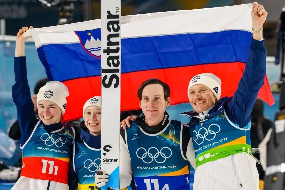 KAJ JE GOR🇸🇮🏅⛷️

The incredible Prevc siblings Peter, Cene, Domen, and Nika soared from a small Slovenian village to rewrite Olympic history, racking up medals at five straight Winter Games, becoming the first-ever quartet of siblings to each stan