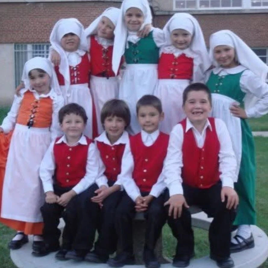 Throwback Thursday!!🇸🇮🇸🇮🇸🇮

Comment who you recognize!